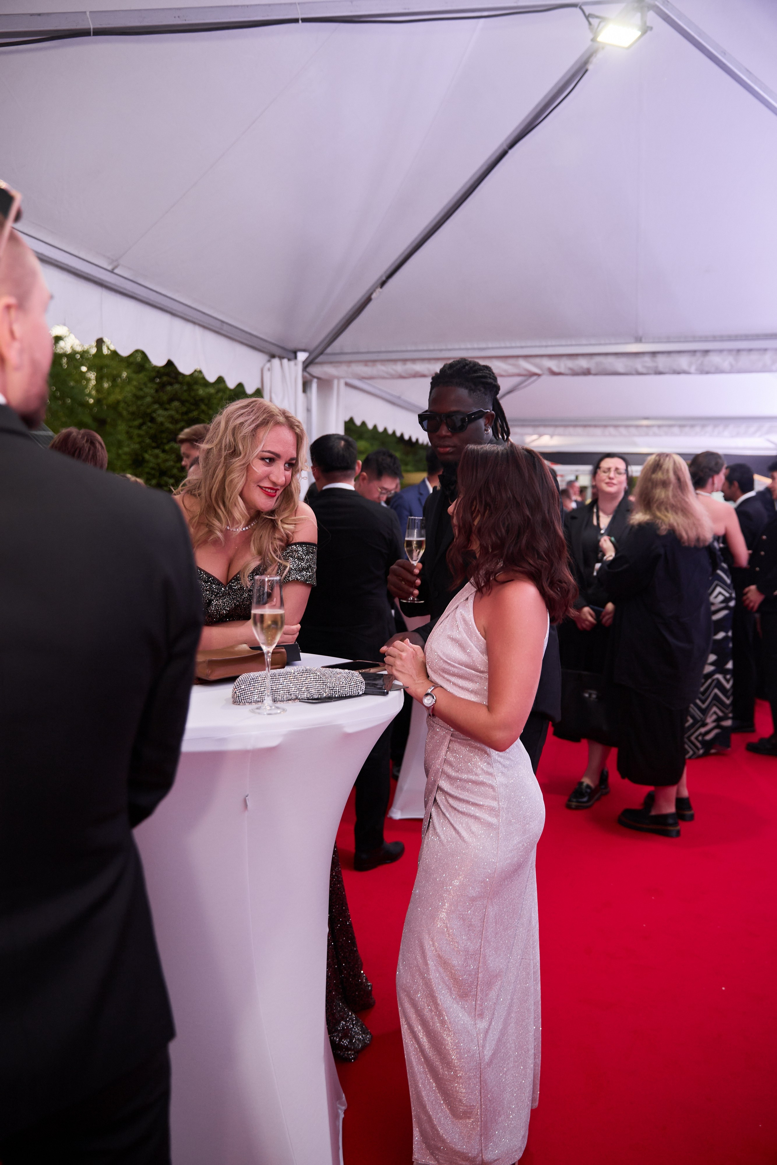 Фотосъемка репортажа кинофестиваля. Профессиональный фотограф в Сочи Виктория Джой. Обучение