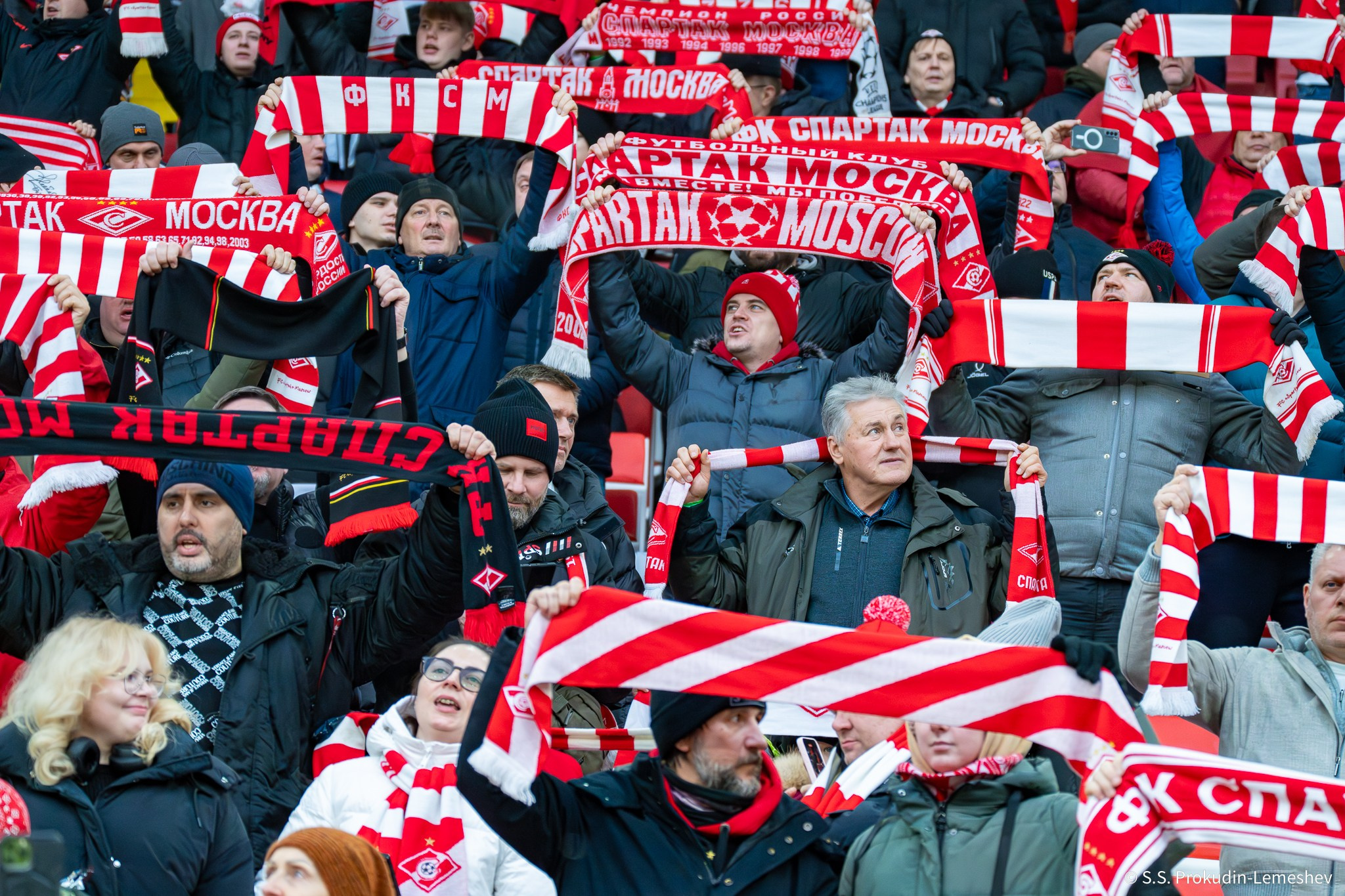 Спартак-Оренбург. Фотограф. Репортаж. Спорт. Концерты и мероприятия