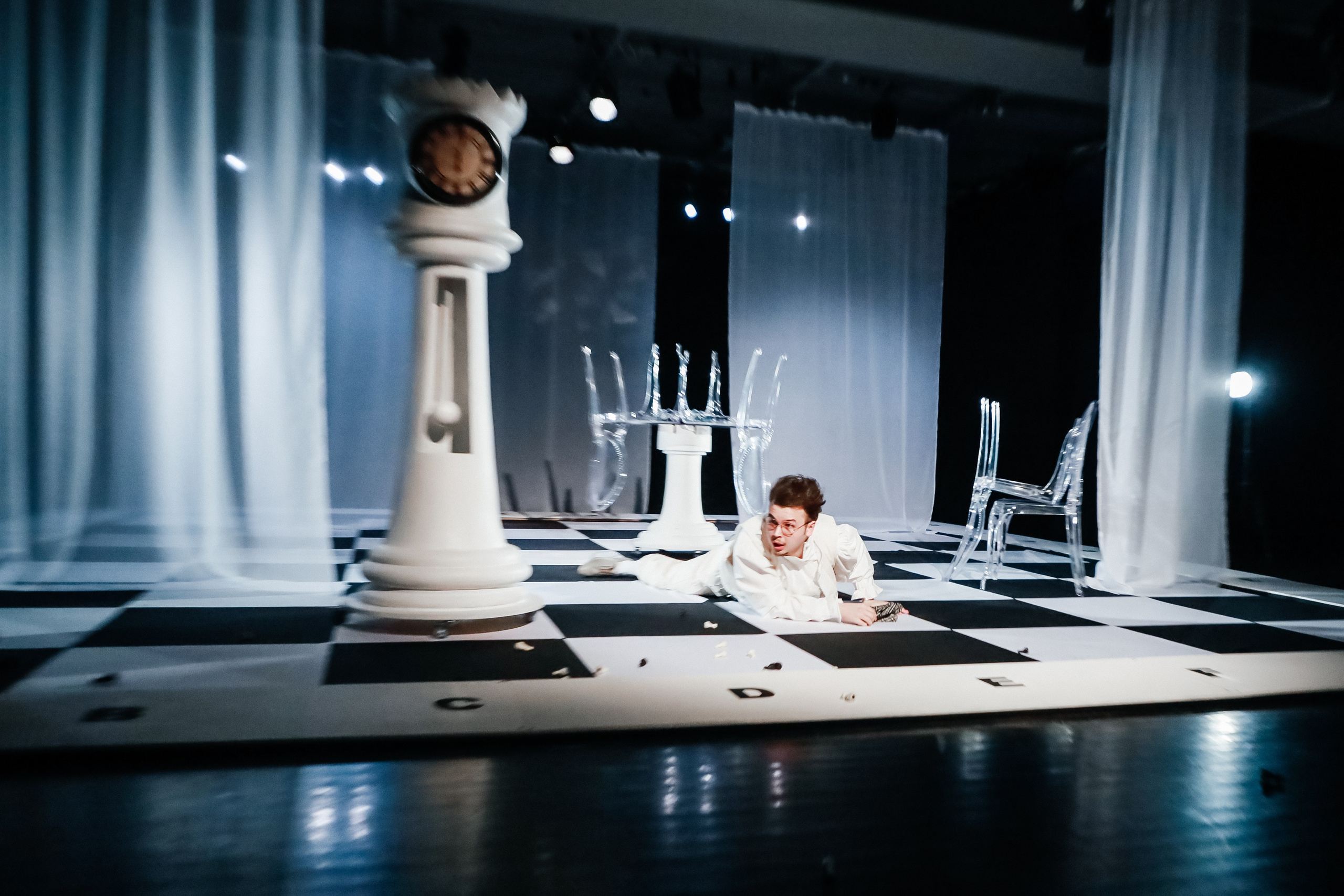 «Дядюшкин сон». Молодёжный театр алтая. Режиссер Дарья Камошина. Фоторепортаж. Театральная фотосъёмка