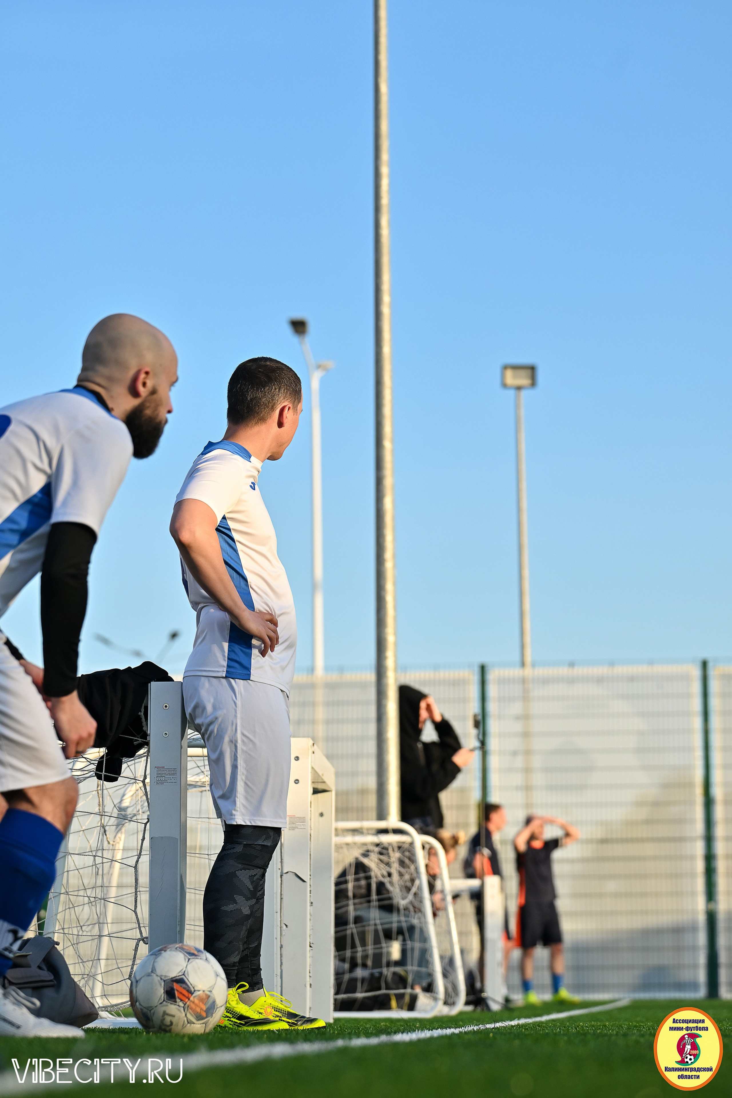 ИГРЫ МИНИ-ФУТБОЛЬНОЙ И КОРПОРАТИВНОЙ ЛИГИ. VIBECITY.RU Вайб Сити Ру Фоторепортажи Фотоотчеты Калининград