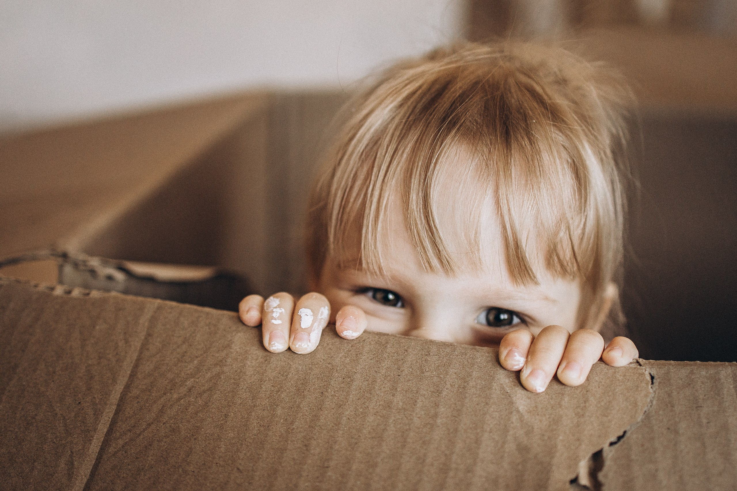 Креативная семейная фотосессия в процессе ремонта в Ижевске