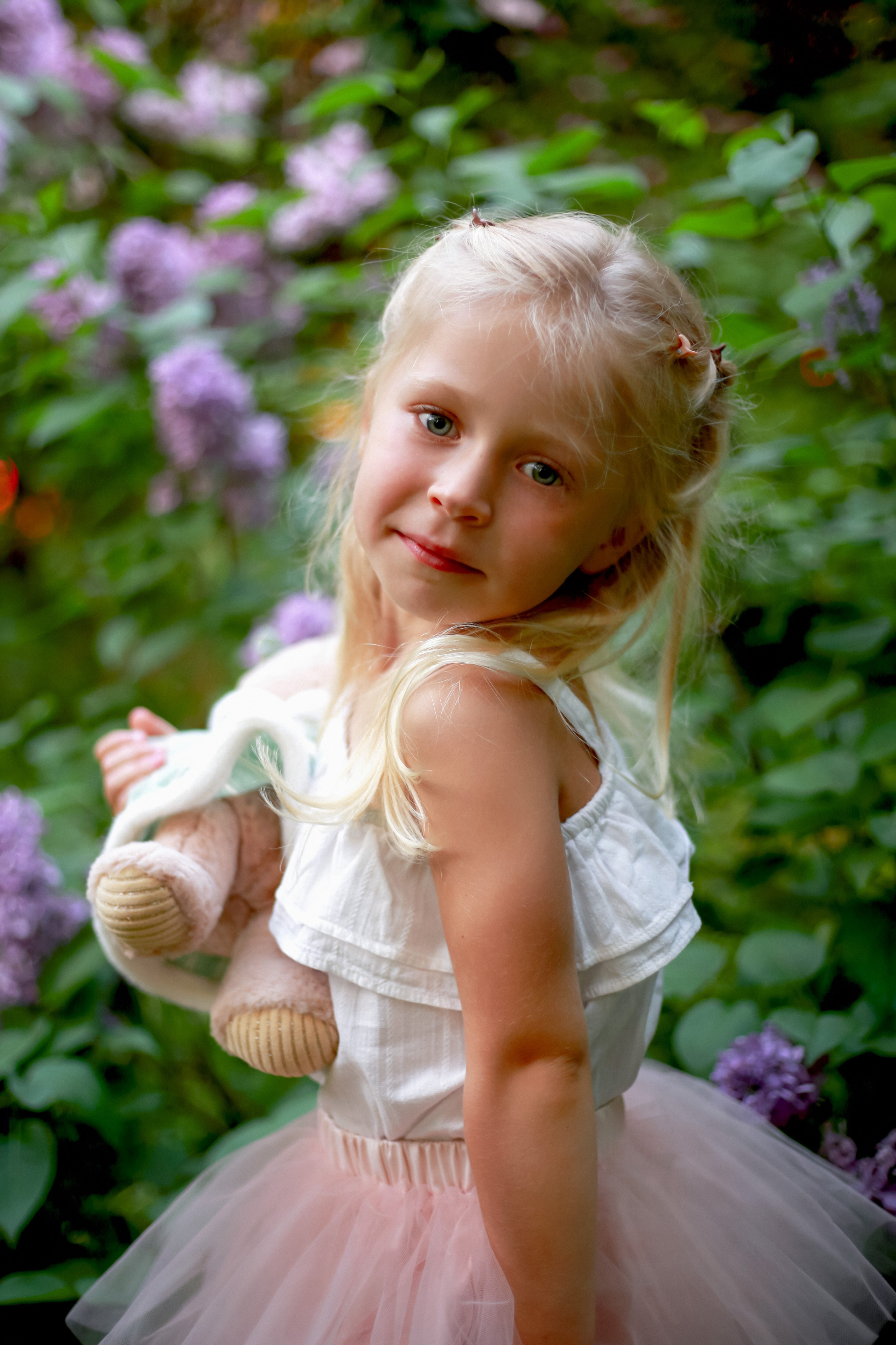 Сиреневый сад. Семейный фотограф в Москве и МО Варвара Шаранова