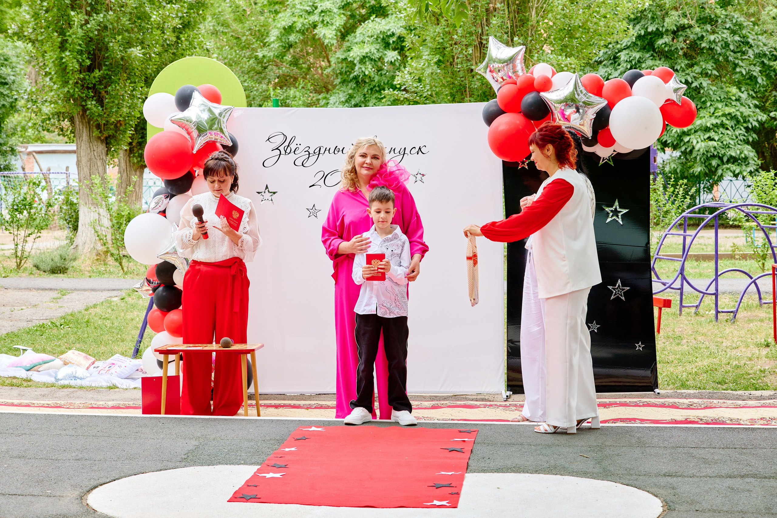 Выпускной 45 сад. Фотограф Выпускные альбомы Таганрог Сергей Коробченко