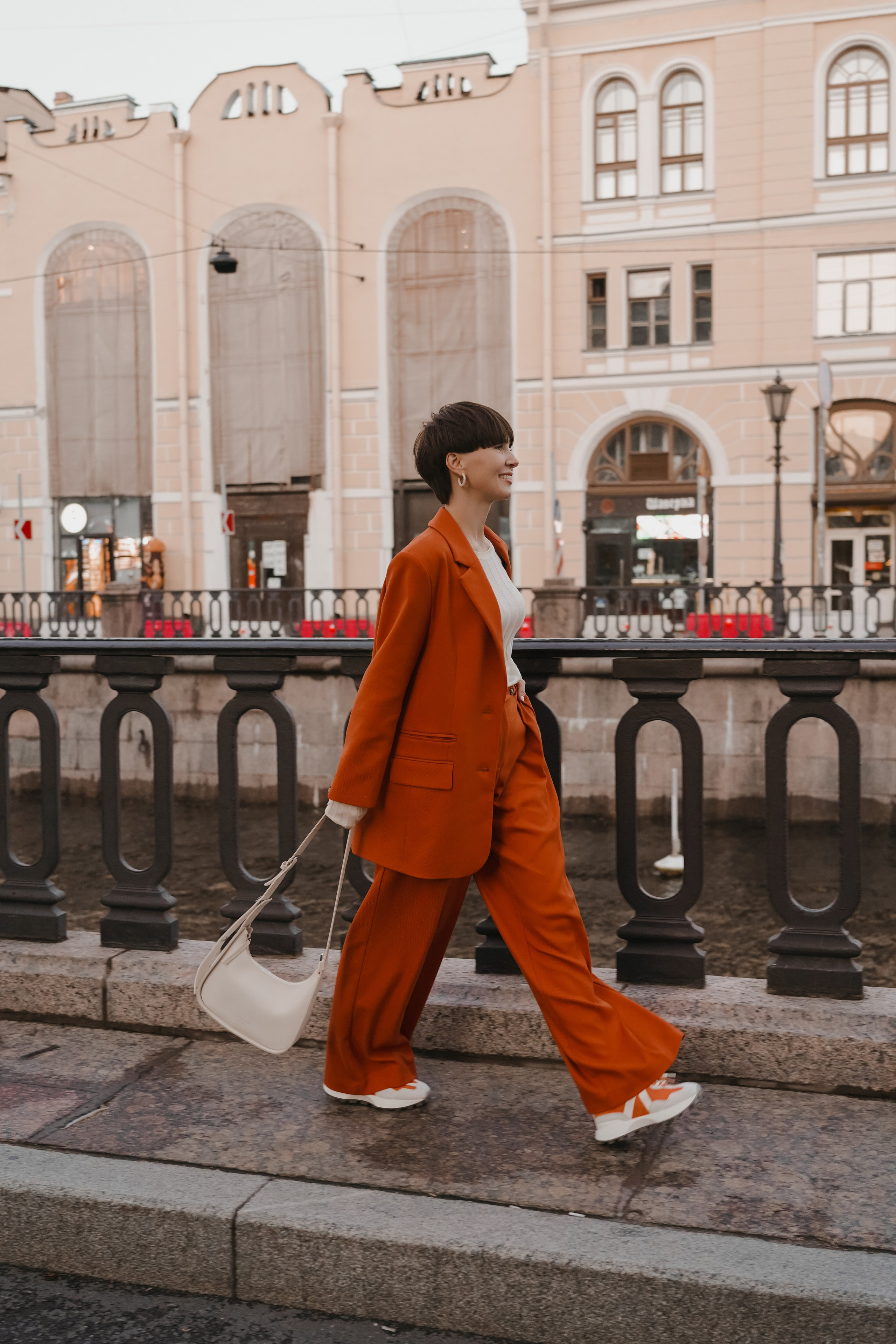 Индивидуальная фотосессия на улице (уличная). Фото и видео съемка