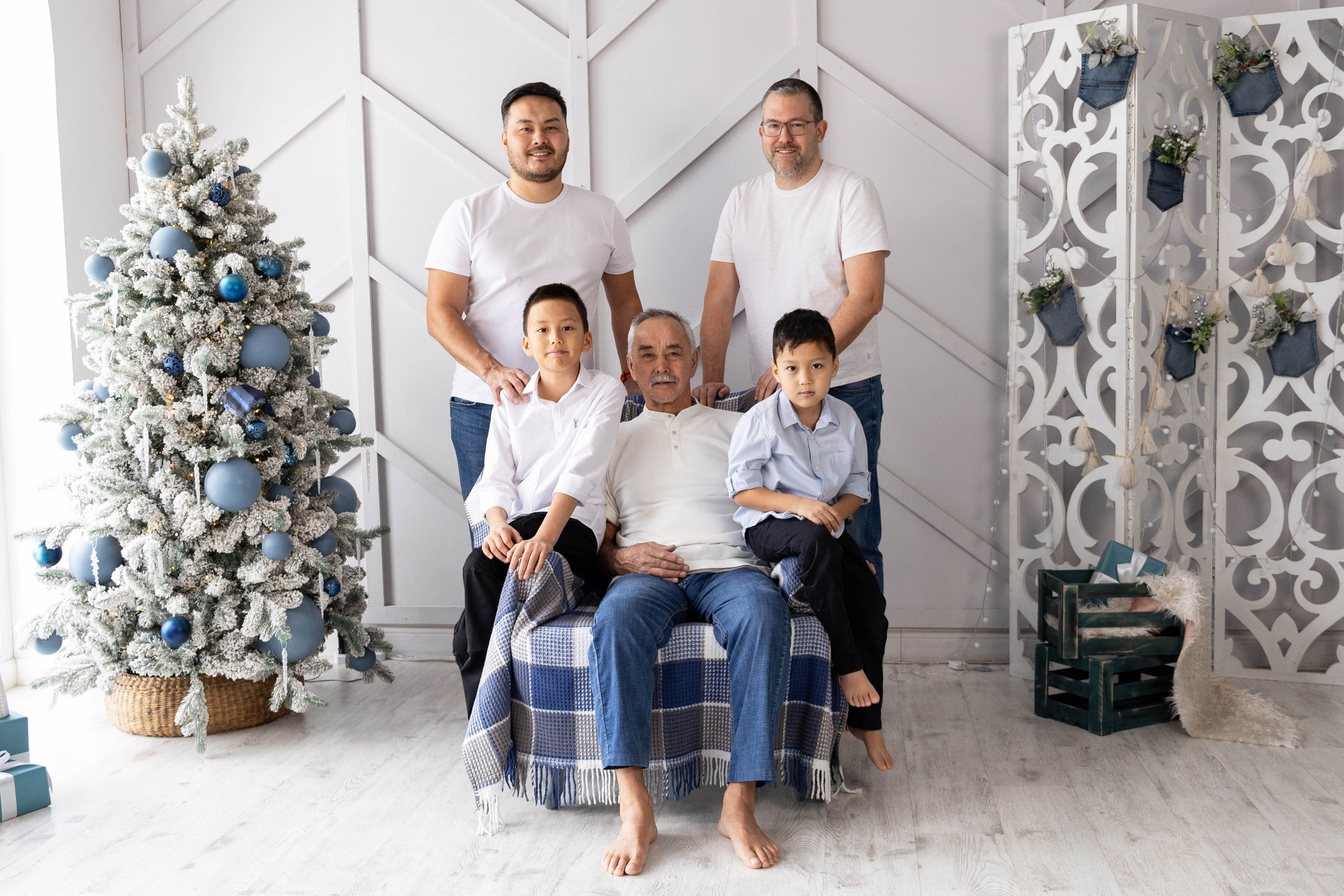 Студийная фотосессия. Фотограф в Астане, индивидуальная, семейная, домашняя фотосессия