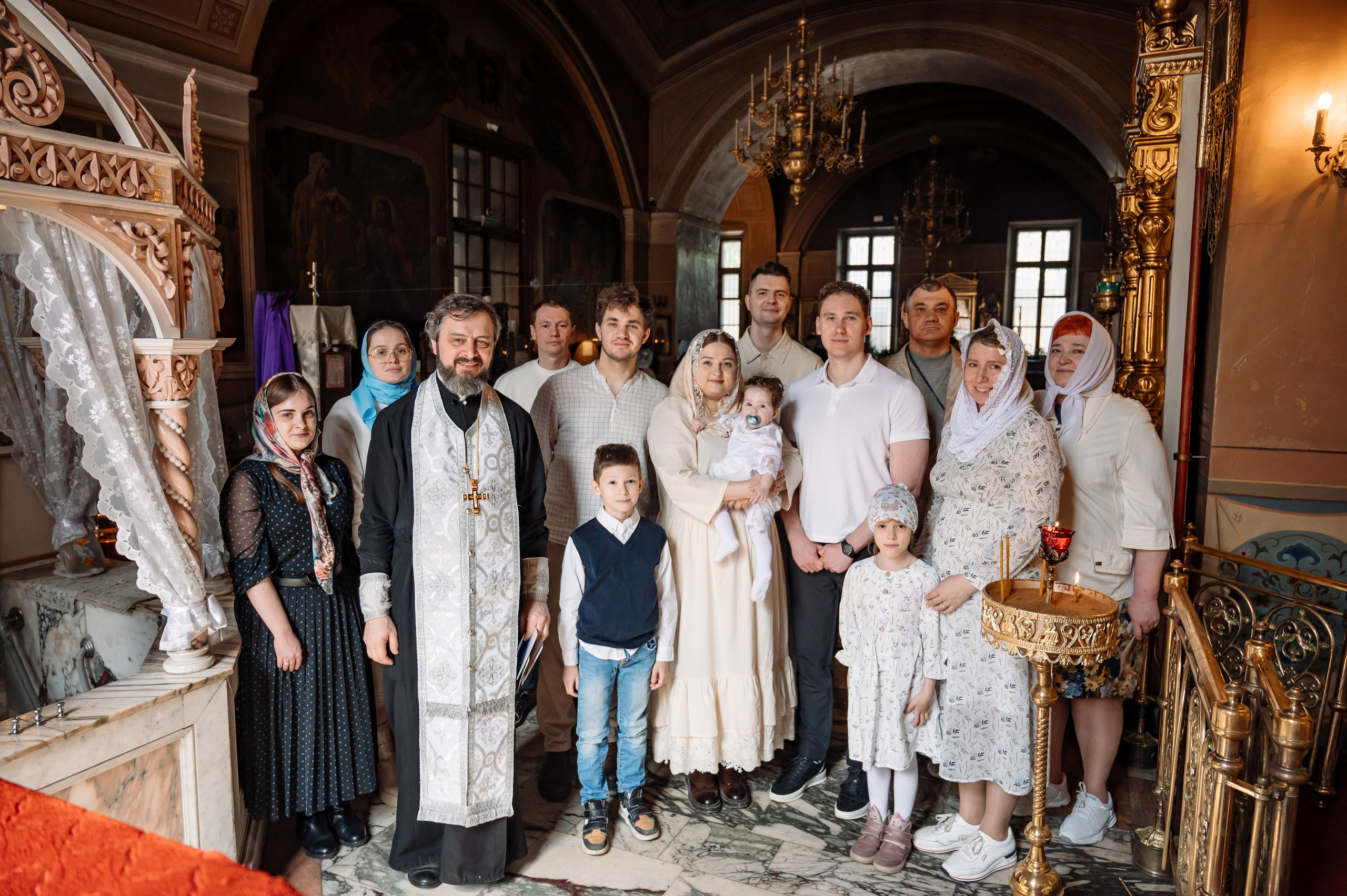 Фотосъёмка крещения. Анастасия Петрович фотограф, фотокорреспондент в Москве и Санкт-Петербурге. Фотосъёмка репортажа, мероприятия, корпоративная съёмка, контент