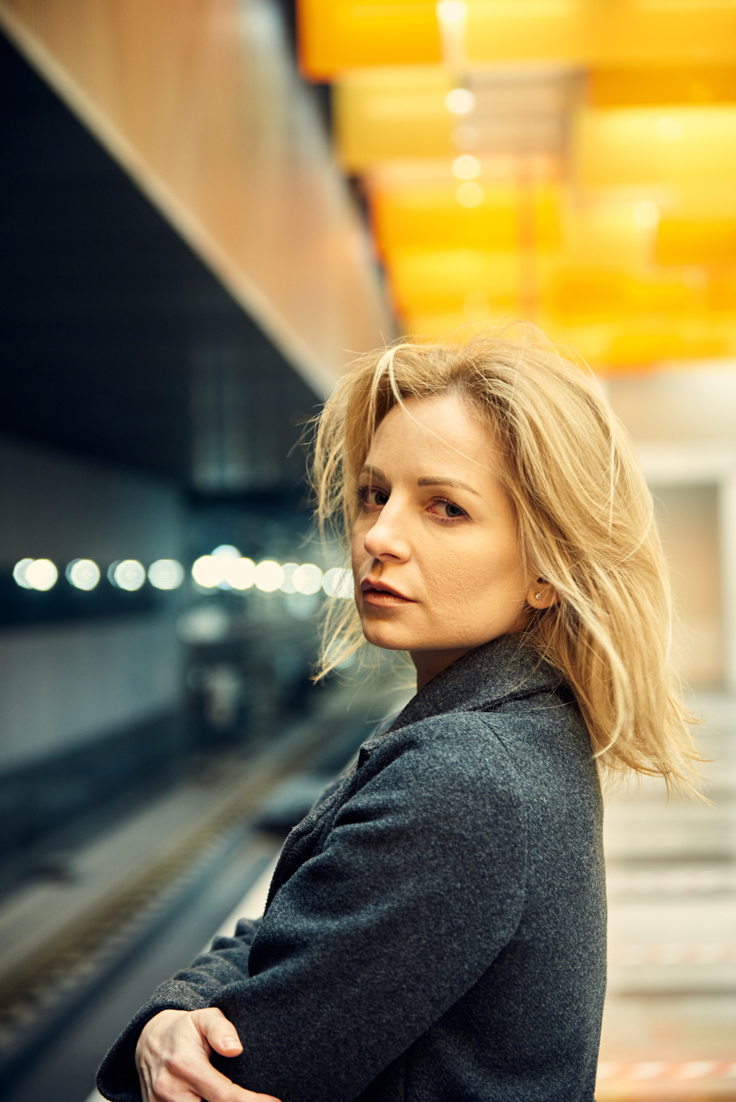 Виктория и метро. Фотограф Егорьевск Коломна Воскресенск