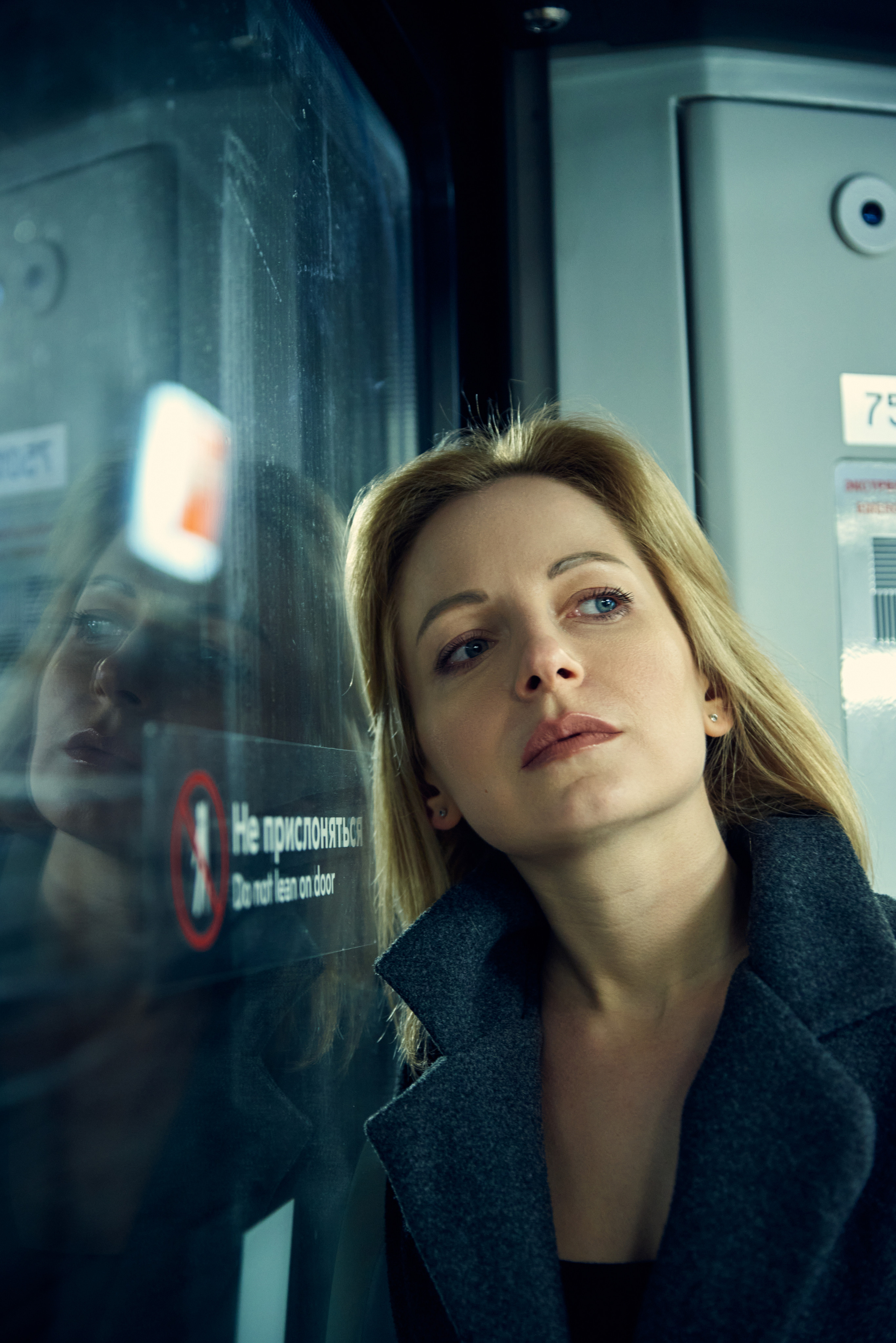 Виктория и метро. Фотограф Егорьевск Коломна Воскресенск