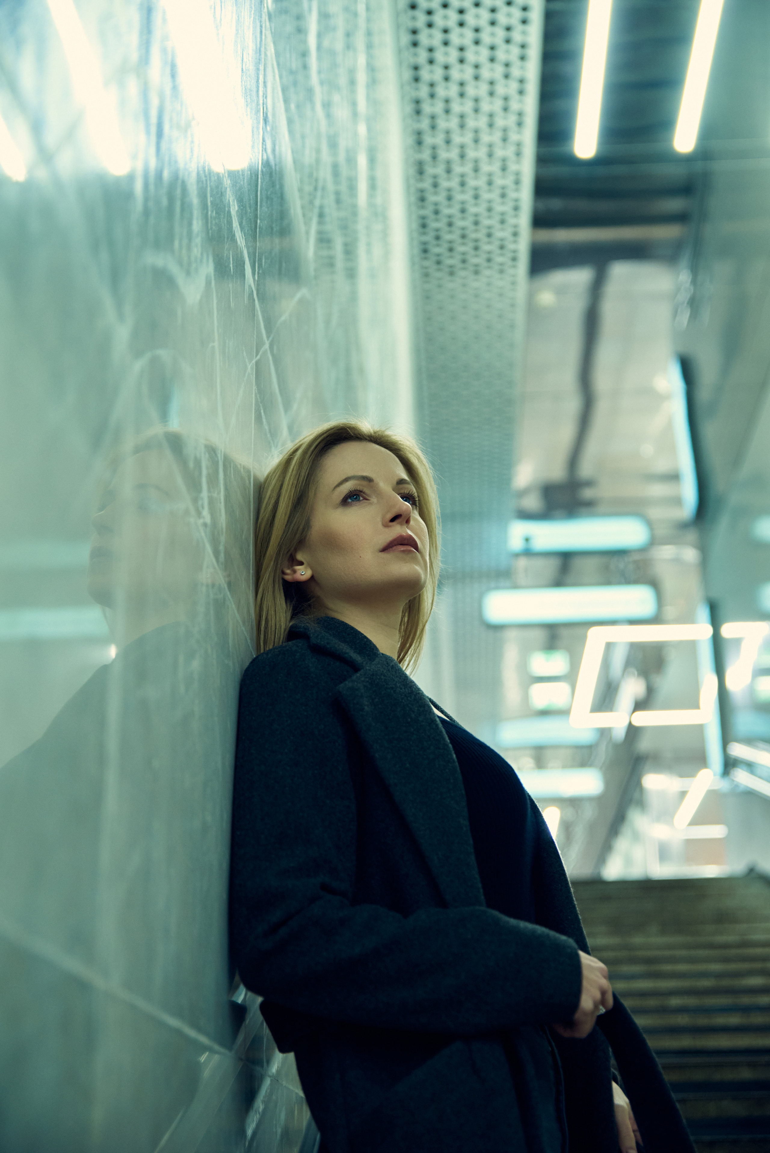 Виктория и метро. Фотограф Егорьевск Коломна Воскресенск