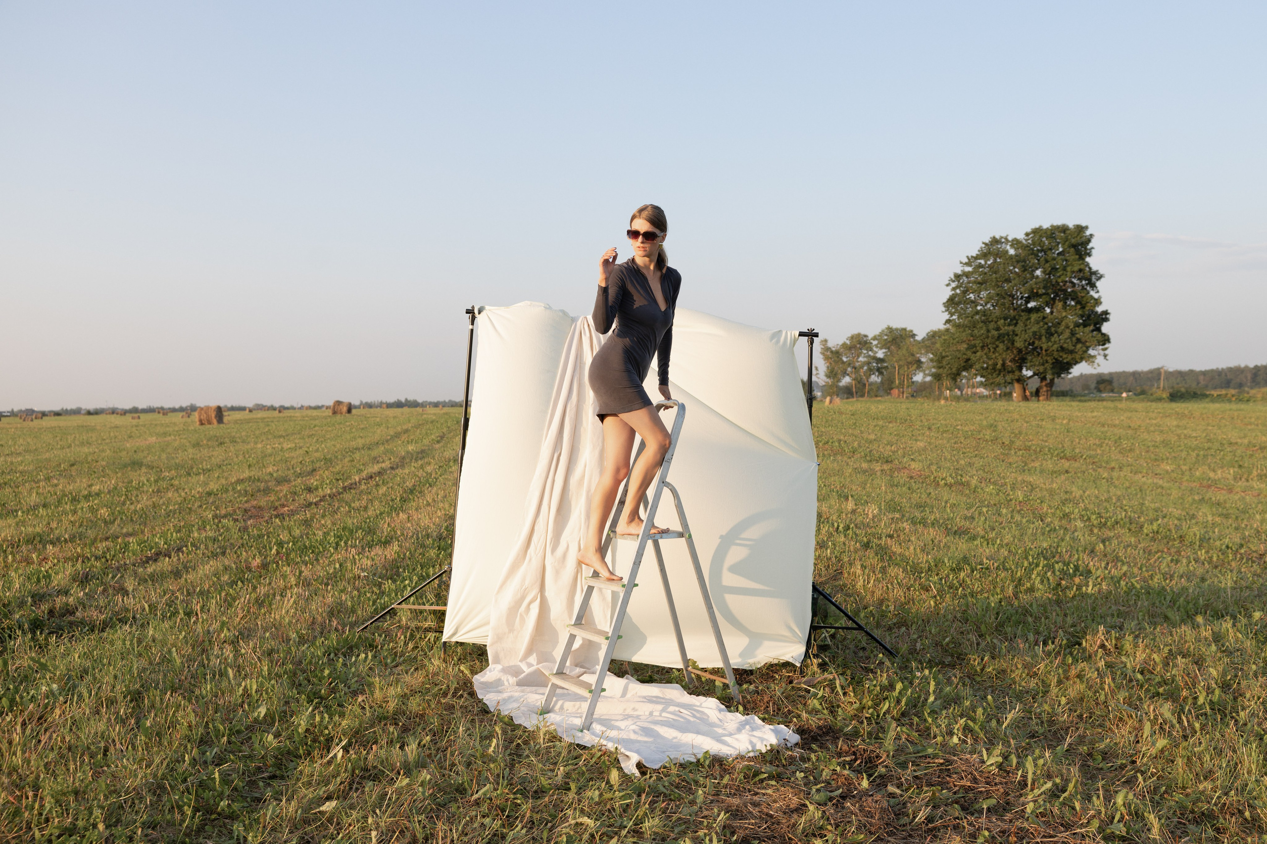 Фотопрогулка в поле летом. Фотограф в Санкт-Петербурге Вагнер Юлия