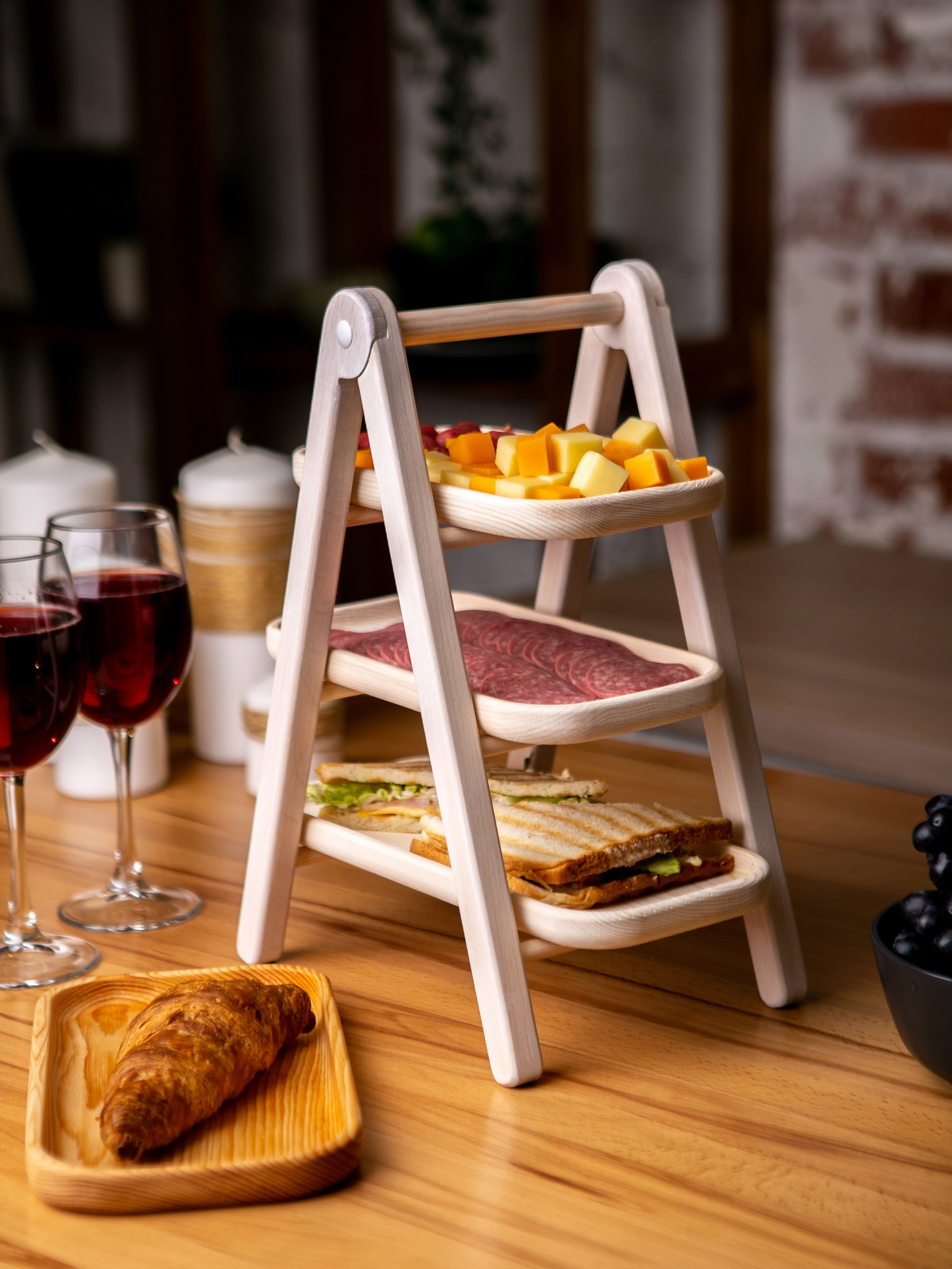 Подносы и этажерки. Контент фотограф, съемка для маркетплейсов, фуд съемка и репортажи в Новосибирске Ралия Галеева