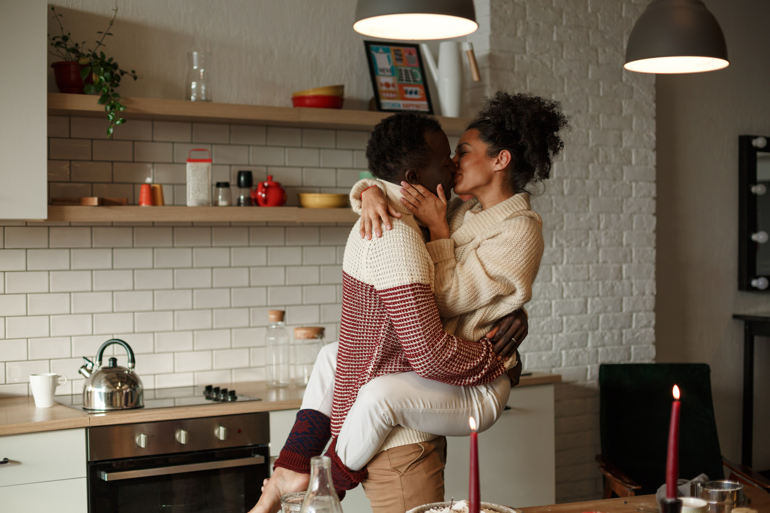 Семейная студийная фотосессия на кухне. Свадебный и семейный фотограф Скрынник Светлана