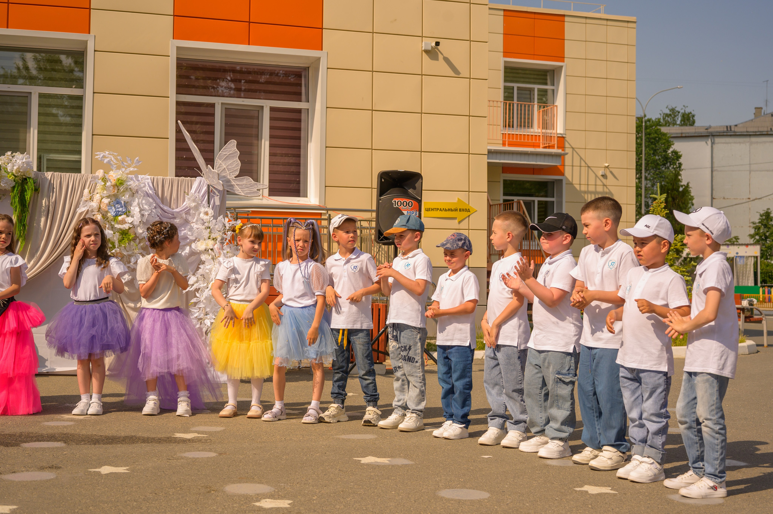 Репортаж выпускного группа «Фантазёры» 3 садик. Фотограф новорожденных, семейный детский в Тюмени Татьяна Морозова