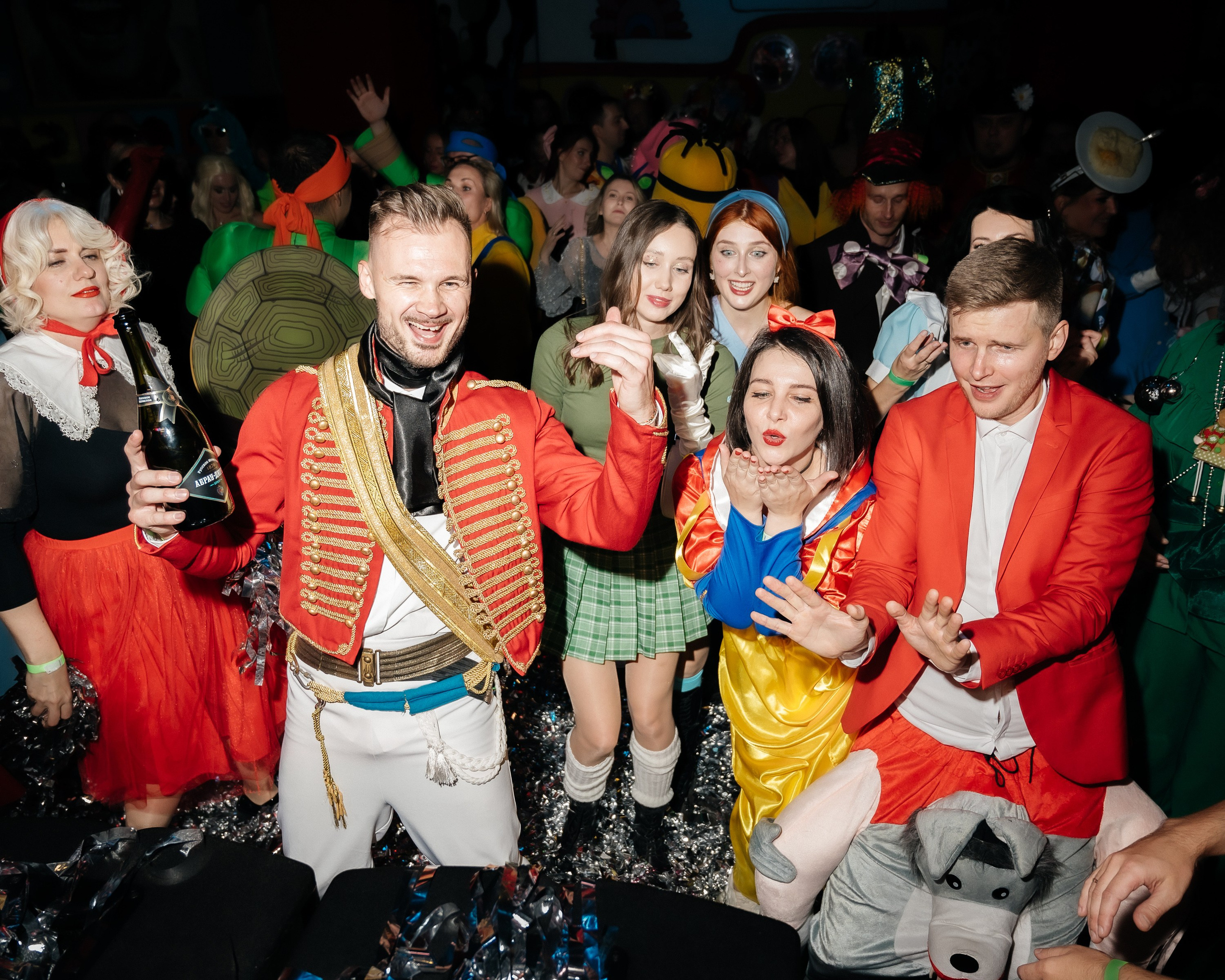 Репортажный фотограф на корпоратив и другие мероприятия. Свадебный и семейный фотограф в Краснодаре Марина Стёпа