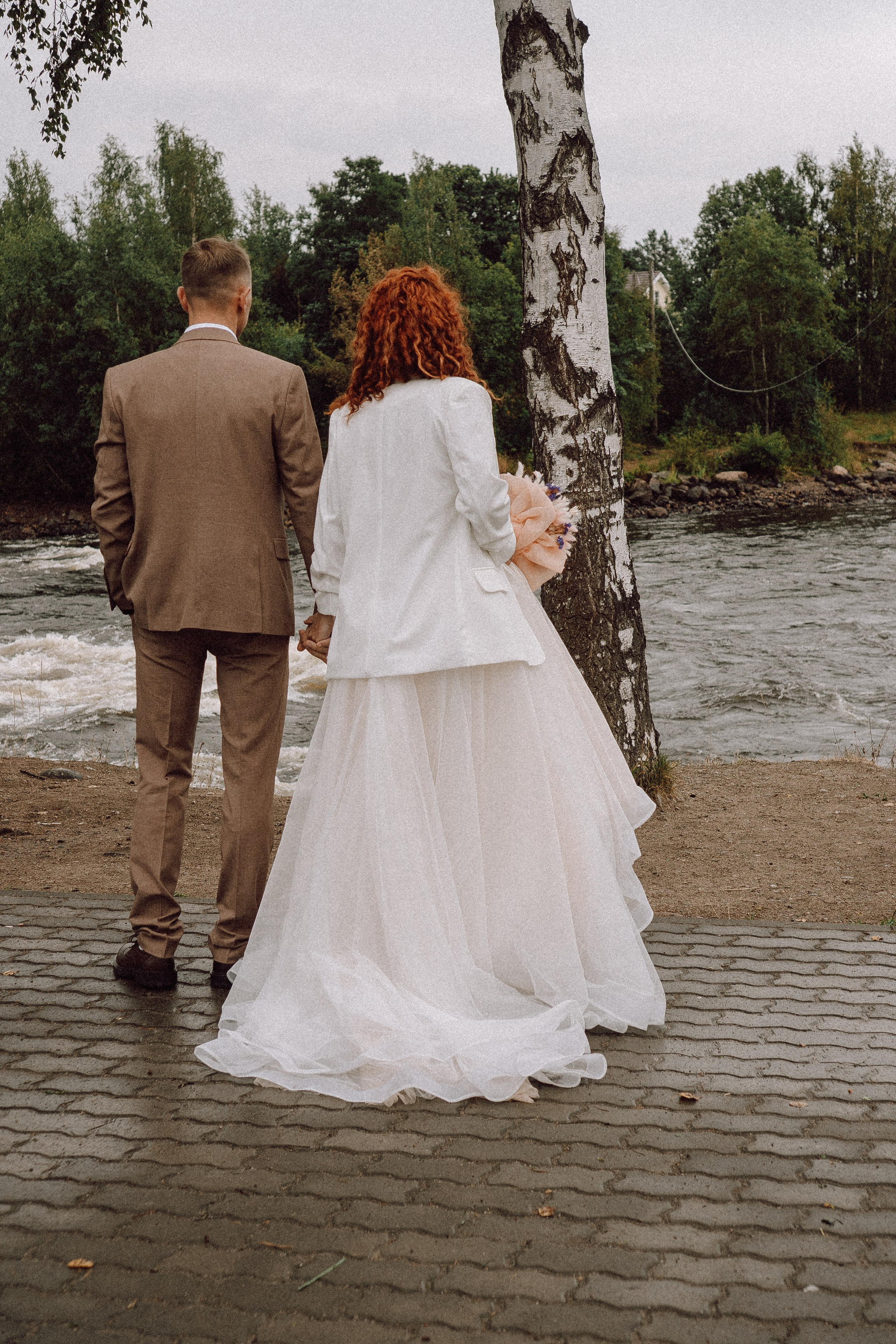 СВАДЕБНАЯ ФОТОСЕССИИЯ ПАРЫ В ГОРОДЕ ПРИОЗЕРСК В СОСНОВОМ ЛЕСУ И С ПИКАПОМ. Профессиональный фотограф, Санкт-Петербург — Виктория Богомолова