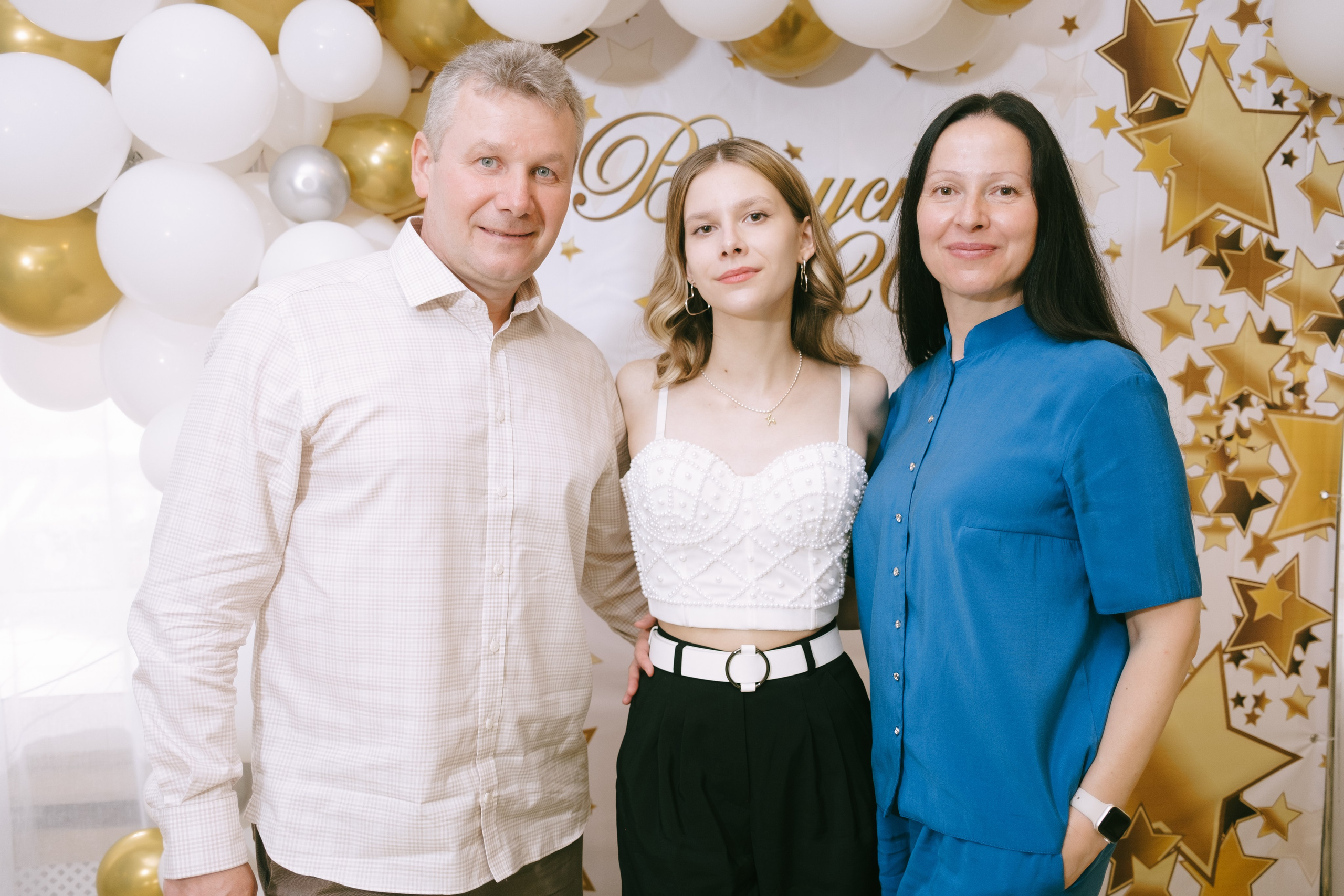 Выпускной школа 33. Свадебный и репортажной фотограф Денис Ожигин в Краснодаре и Краснодарском крае