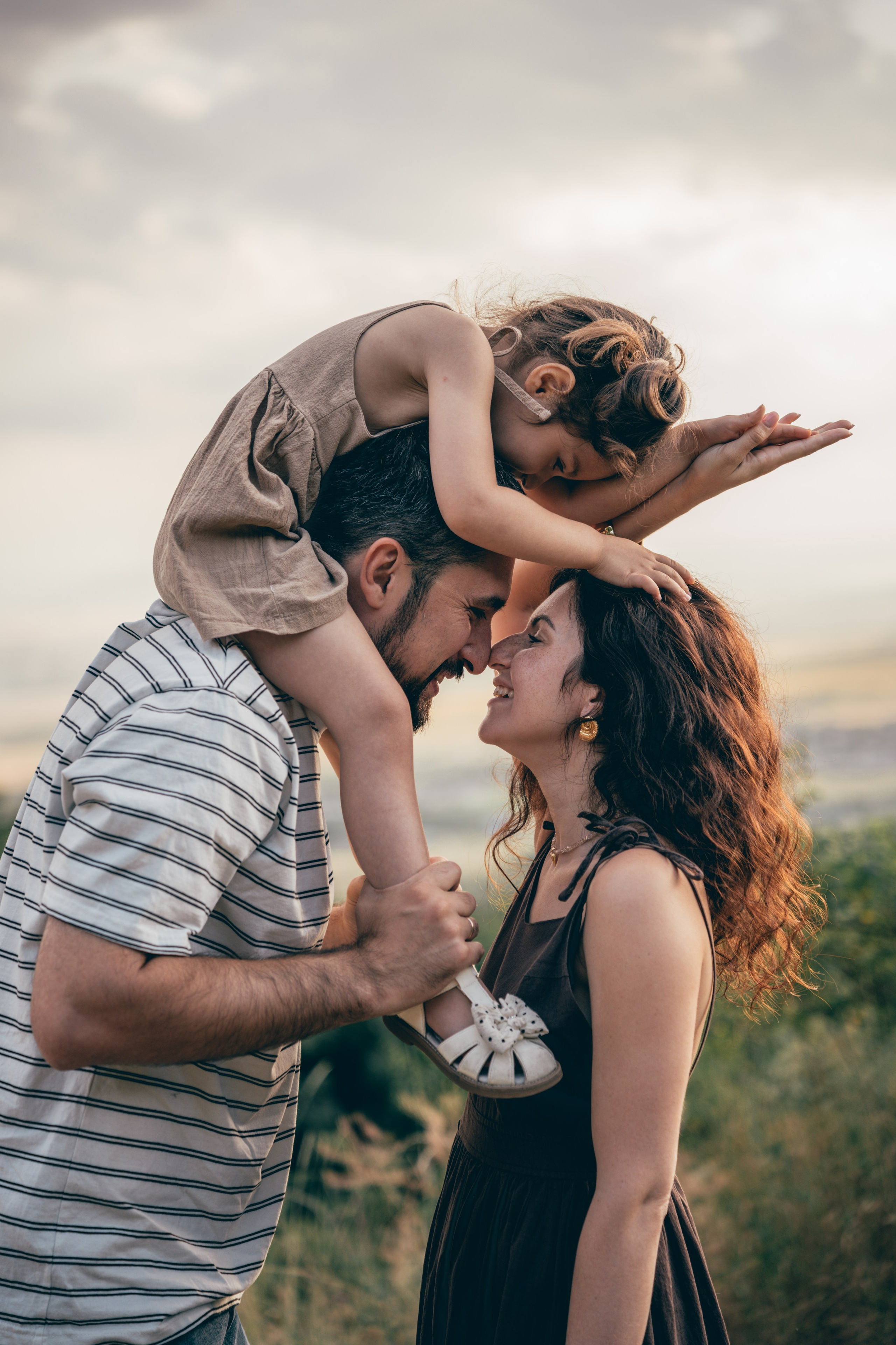 Семейная фотосессия на Бештау. Фотограф КМВ|ГОРЫ Пятигорск Железноводск Ессентуки Кисловодск Домбай Архыз Эльбрус