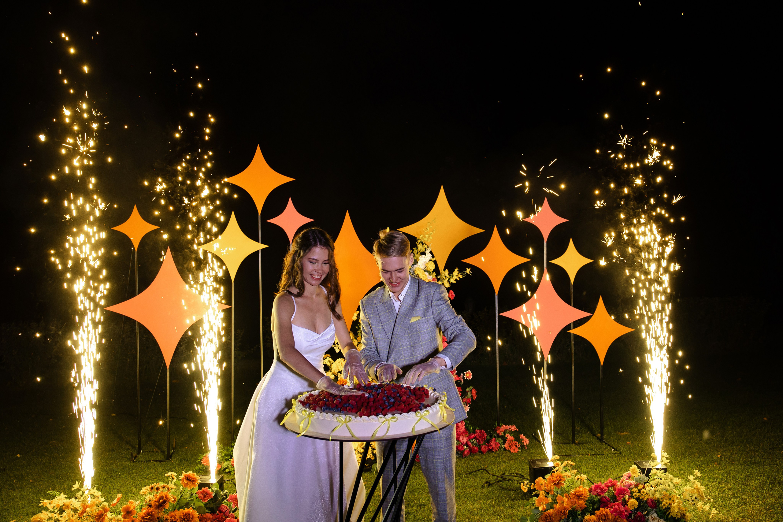 Яркая свадьба в «Нет на карте» в Самаре. Свадебный и семейный фотограф в Самаре и Тольятти | Елена Топанцева