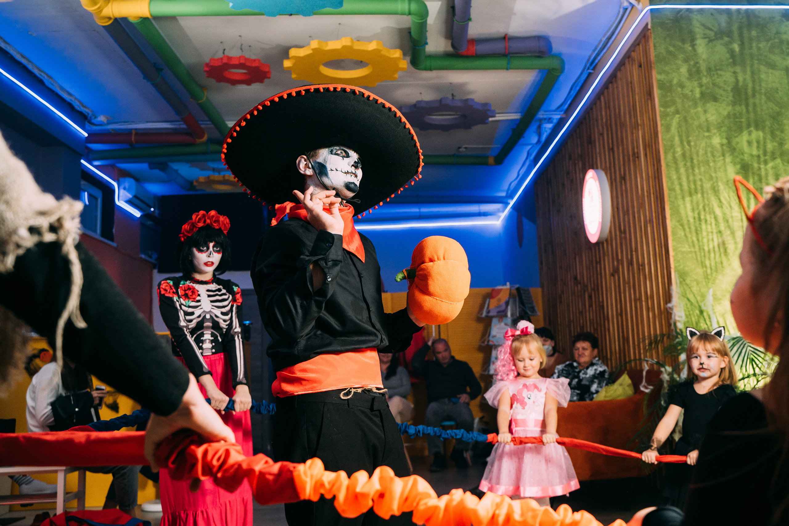 Вечеринка Хэллоуин в студии Green Family. Свадебный фотограф Кирилл Зейналов, Туапсе