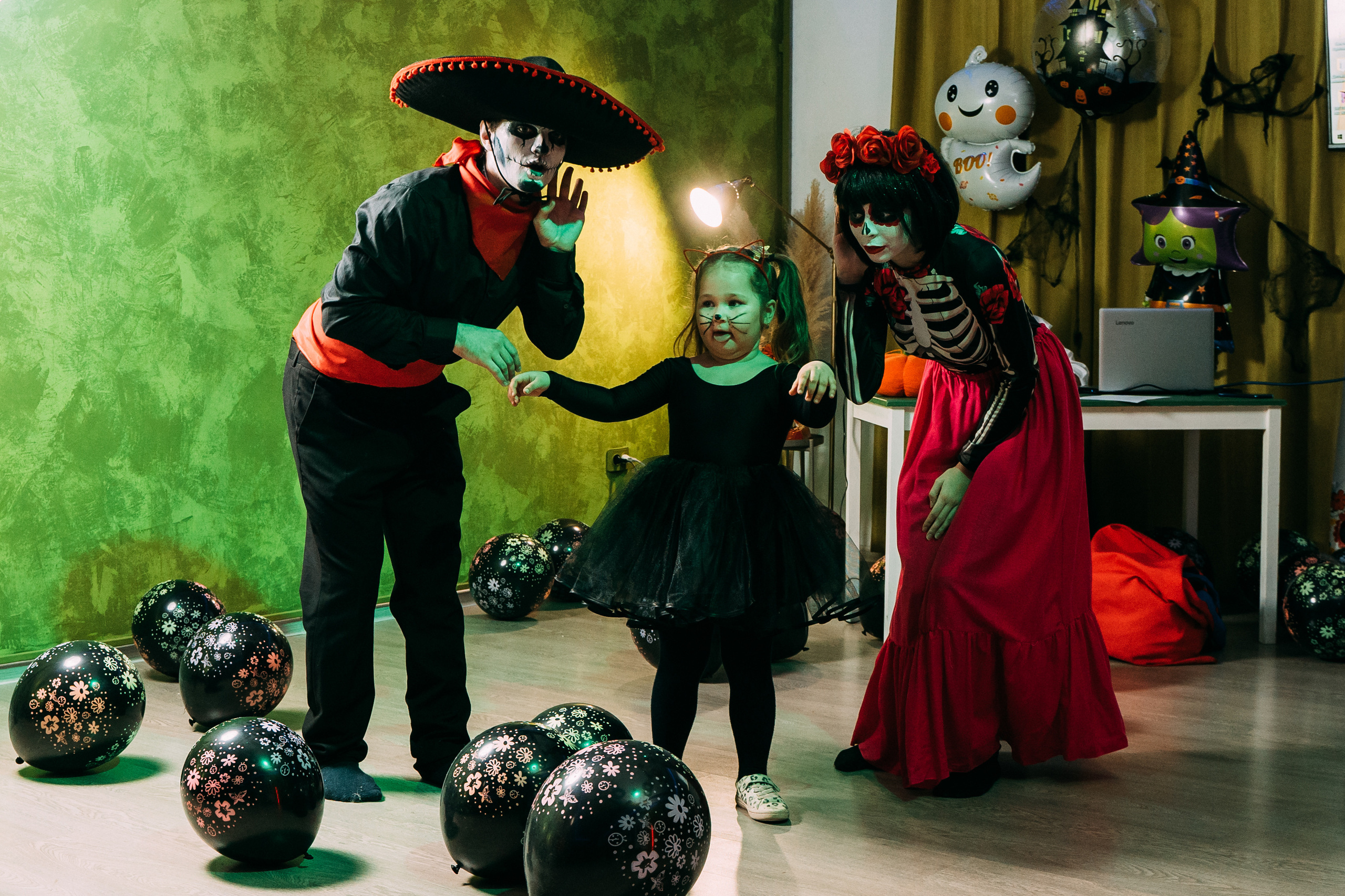 Вечеринка Хэллоуин в студии Green Family. Свадебный фотограф Кирилл Зейналов, Туапсе