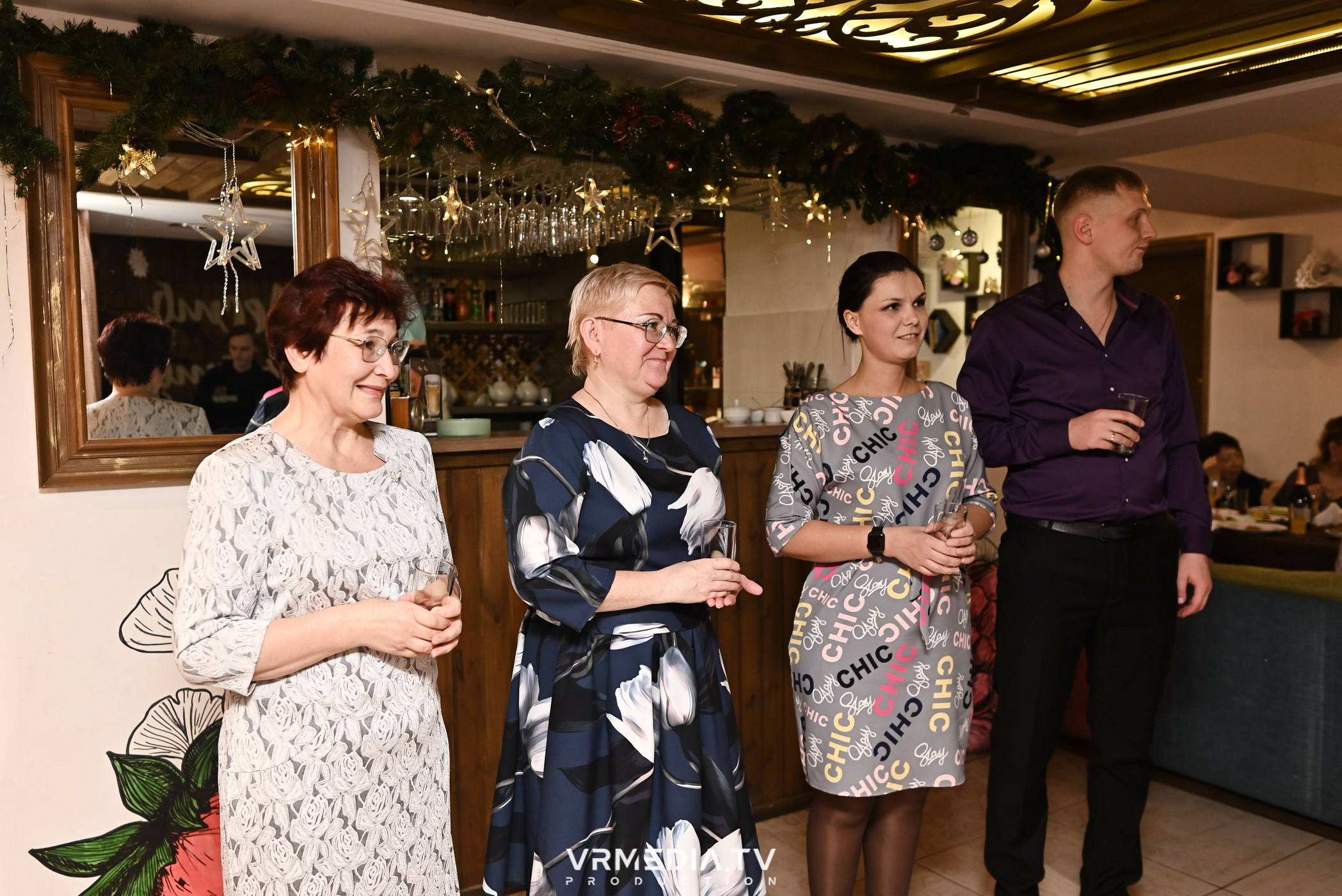 Новогодний вечер в кафе «кАмпот»