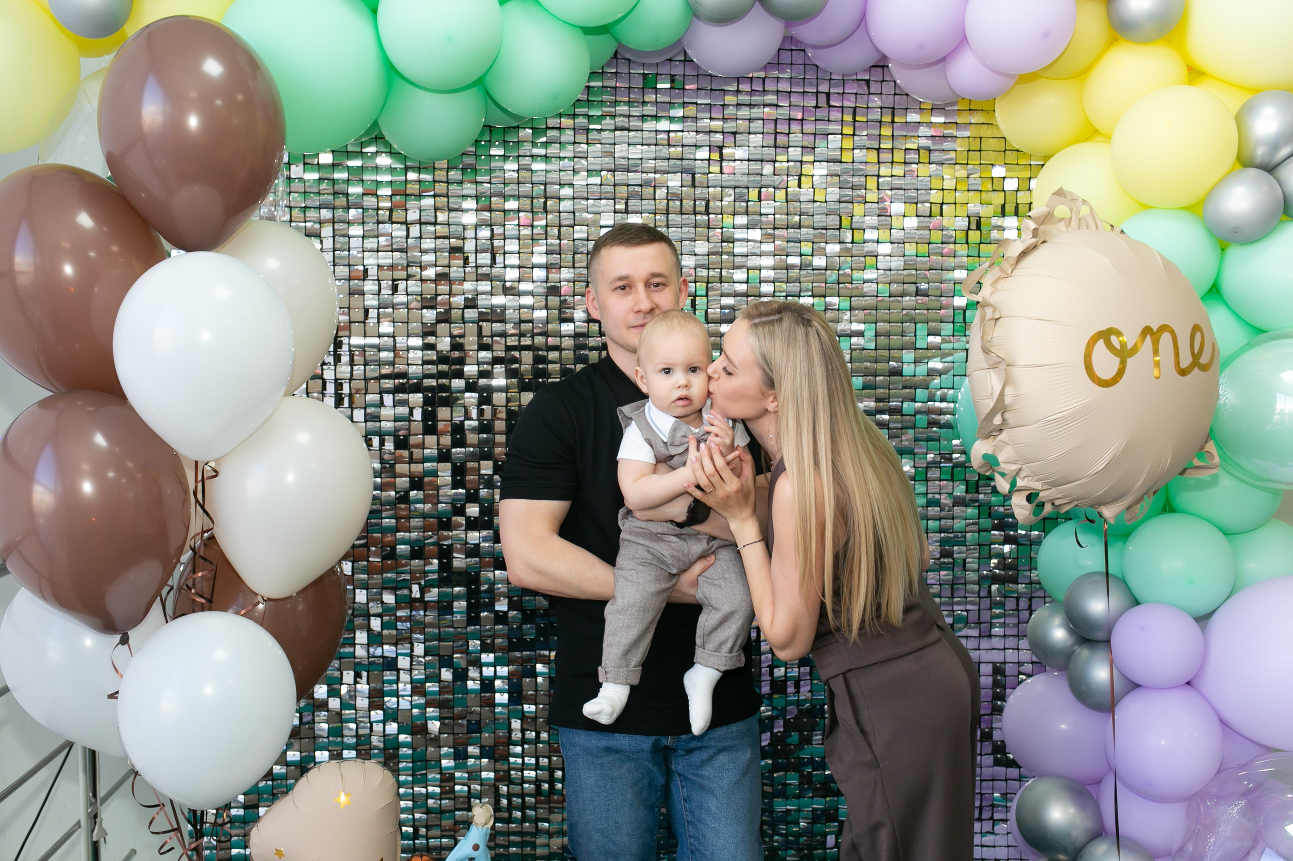 Белый кролик. Годик. Фотограф новорожденных и семейный фотограф НСО г. Бердск Марина Львова