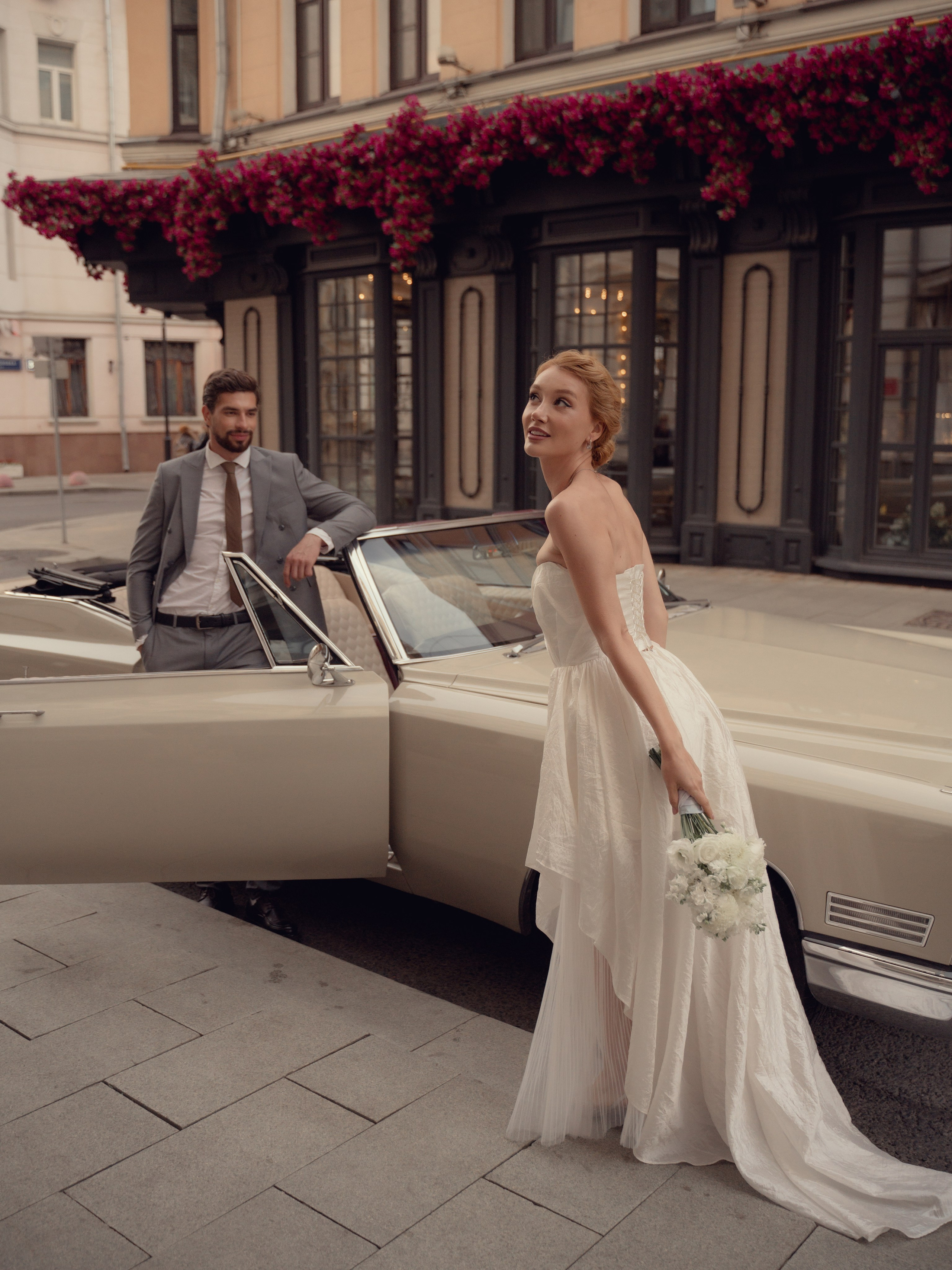 Свадьба с кабриолетом. Фотограф Ямбикова Ксения в Москве