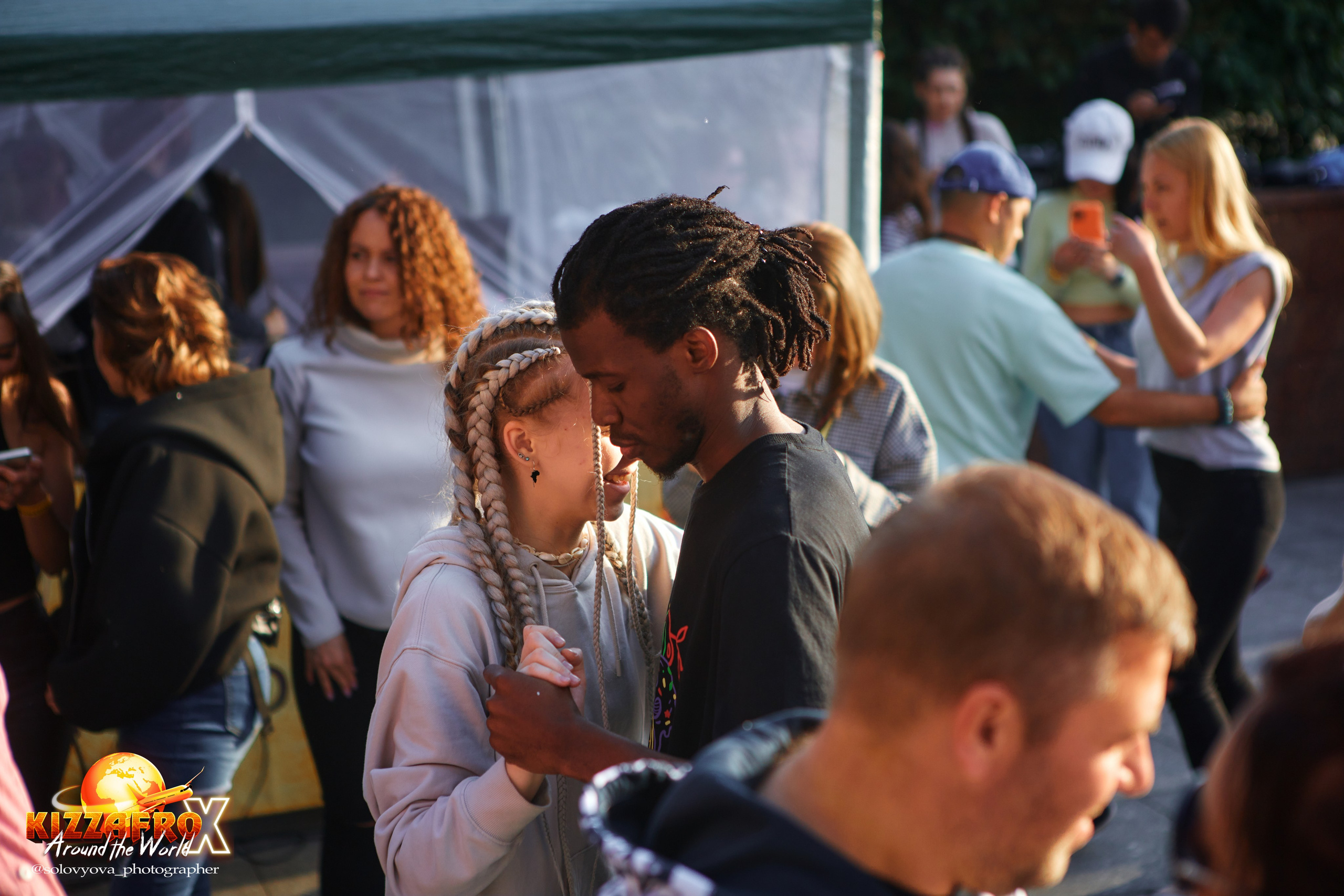 OPEN-AIR KizzAfro. Свадебный фотограф