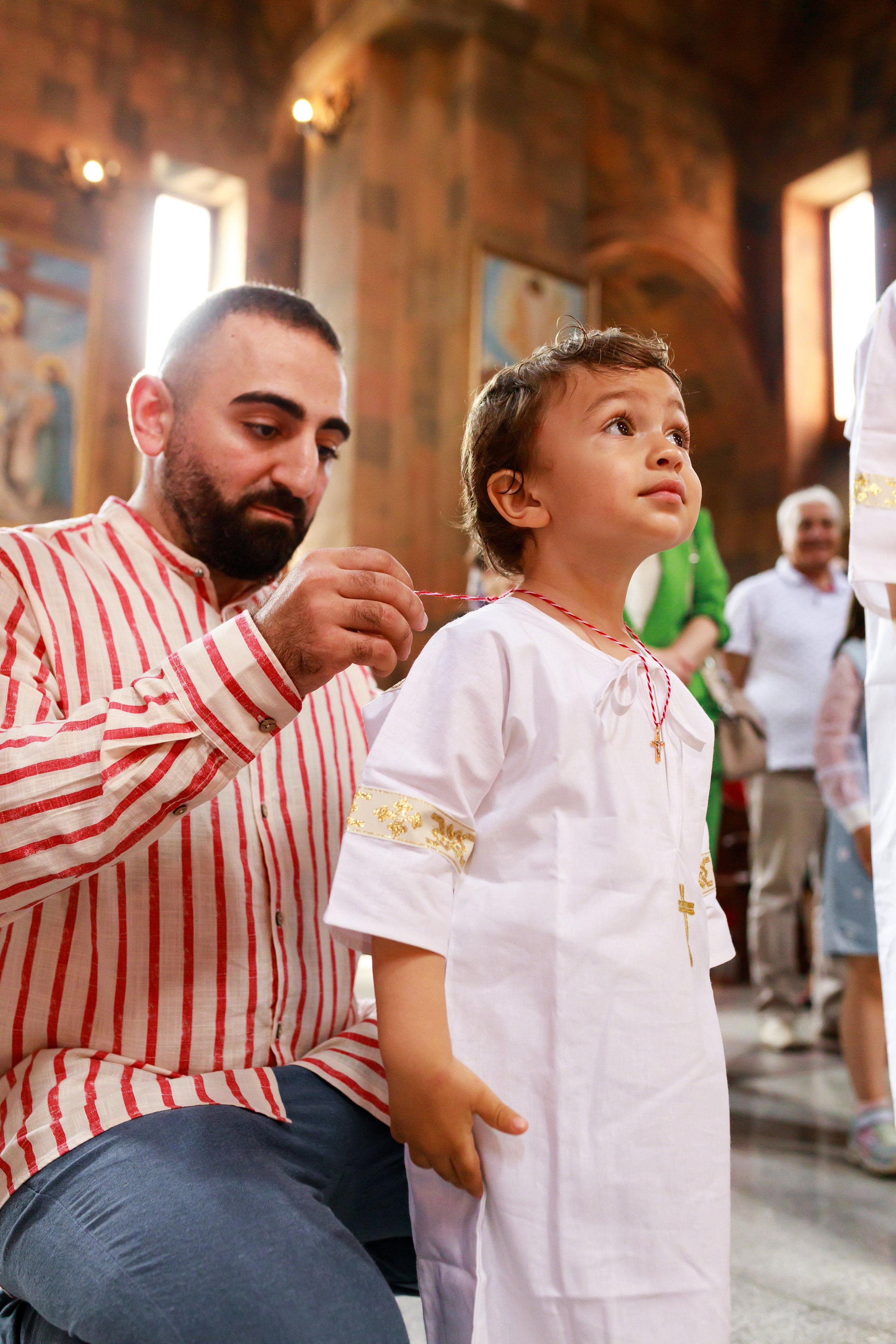 Таинство Крещения в Армянской церкви. Фотограф Тверь. Свадебные, семейные, индивидуальные фотосессии