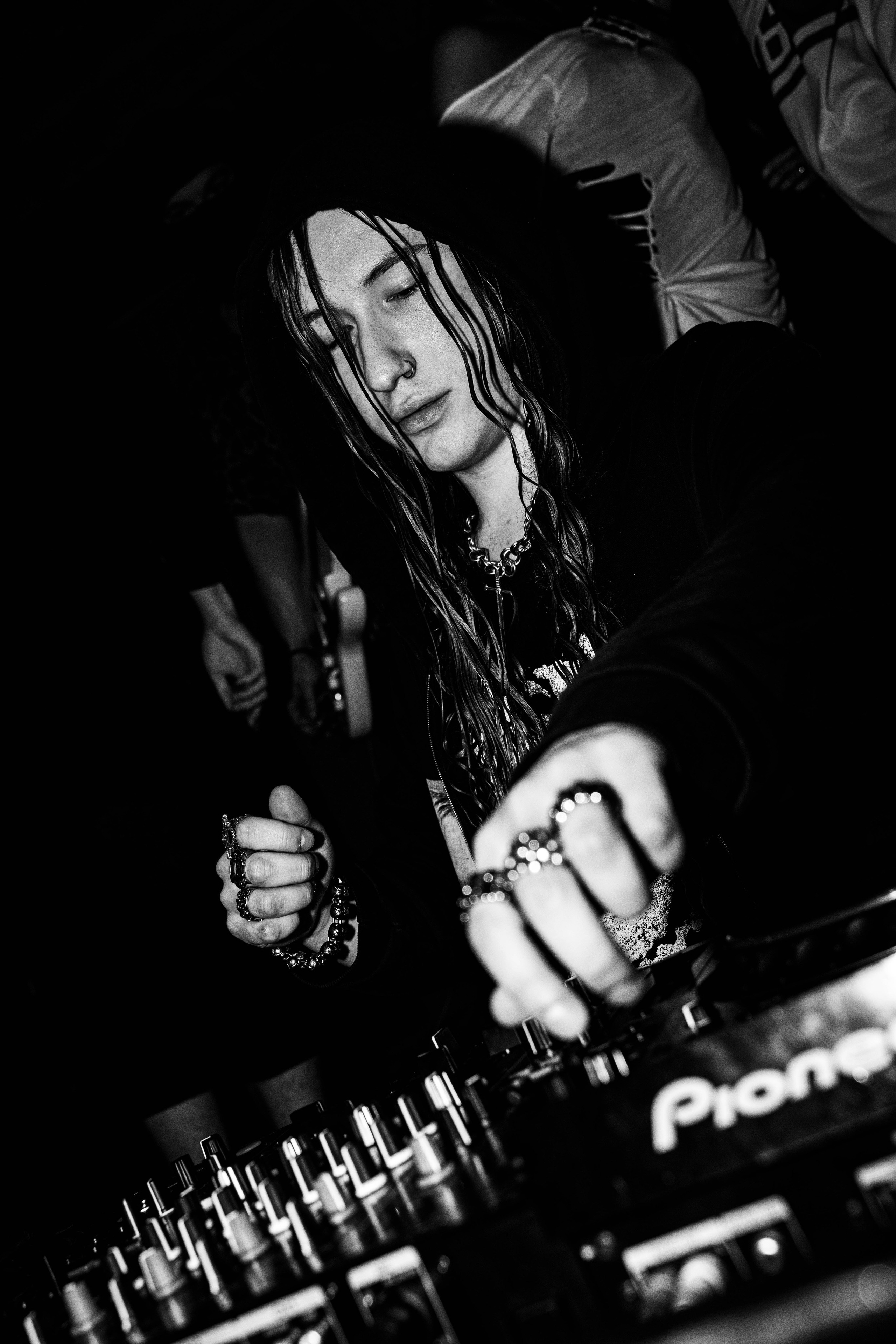 ПАНКУША & FRIENDS 24.07.2026. Коммерческий и художественный фотограф и видеограф в Москве Арсений Тургенев