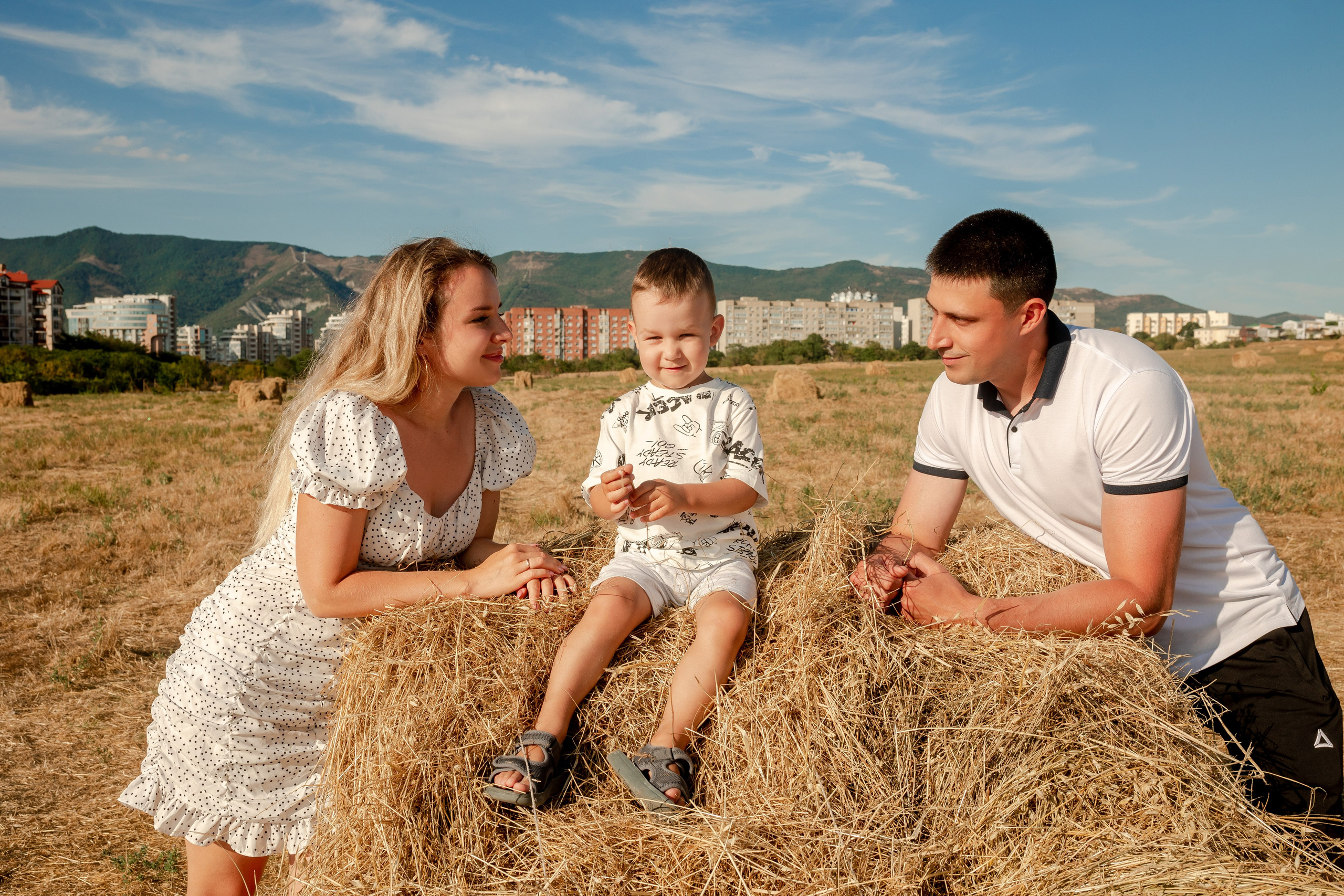 Светлана, Виктор и Рома. Фотограф в Геленджике, Архипо-Осиповке, Абрау-Дюрсо, Кринице Виктория