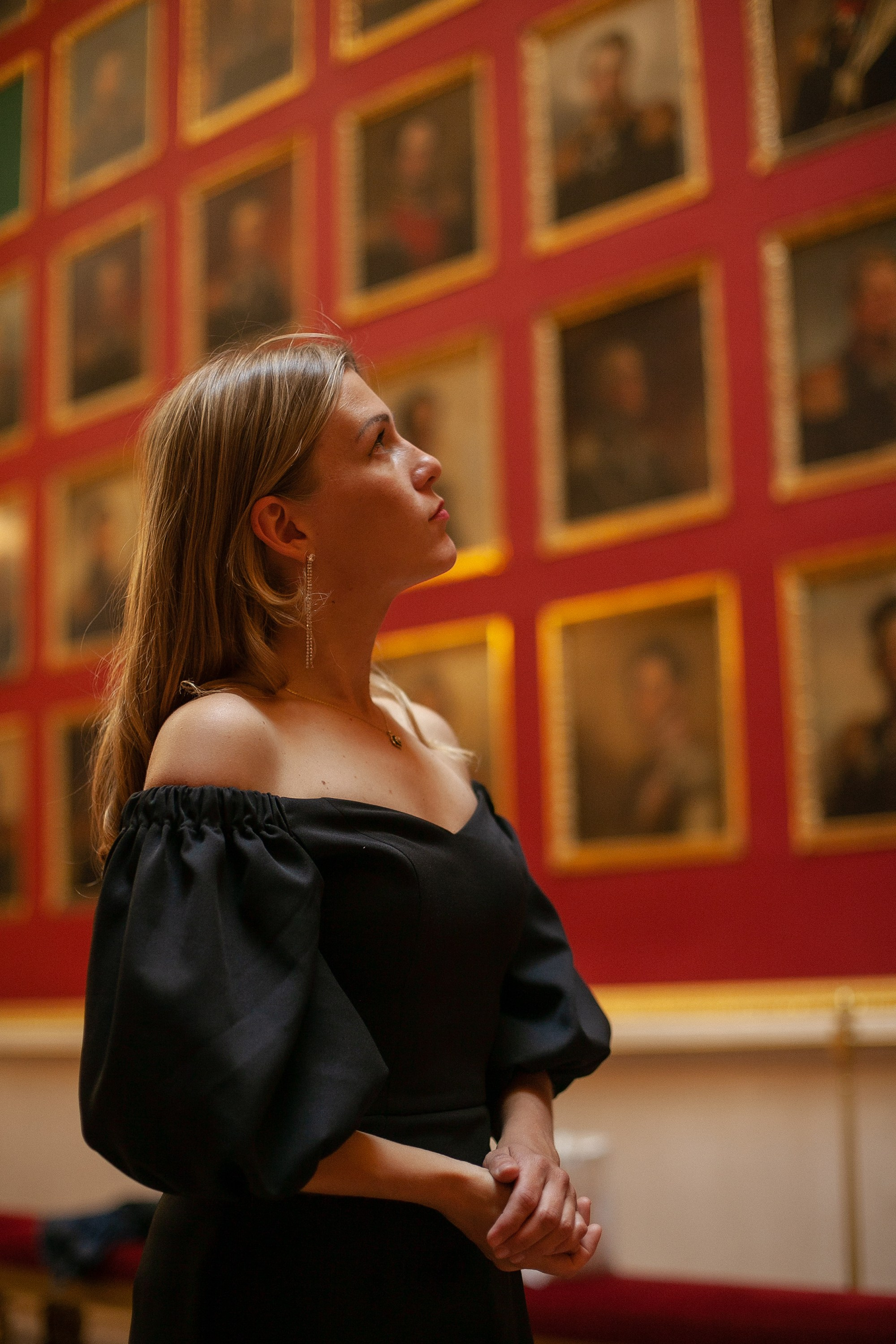 Эритаж Елена психолог. Контент фотограф Саша Логвиненко