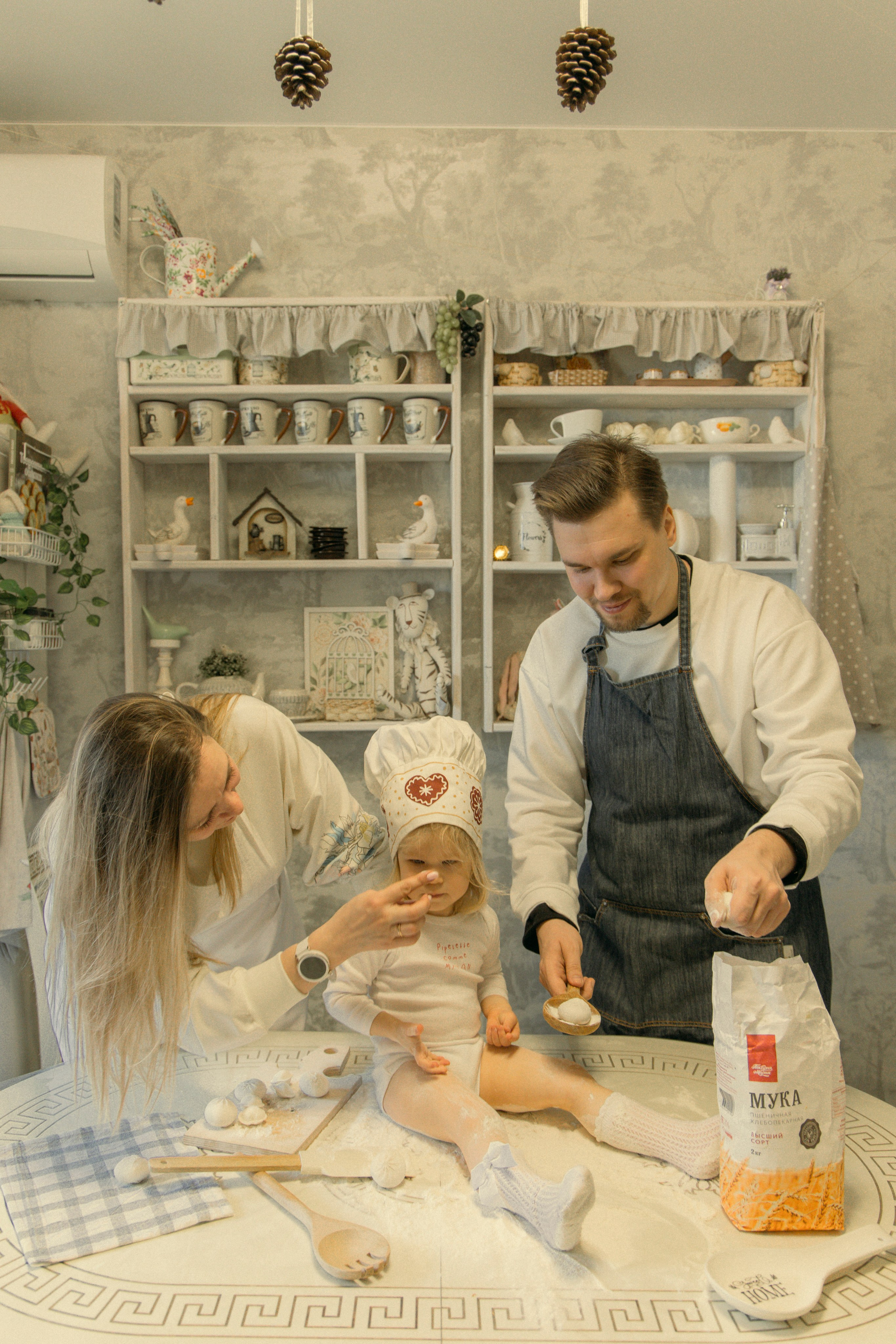 Марина Саша Вика. Фотосъёмка в квартире фотографа. Фотограф для маркетплейсов, фотоуслуги в Жуковском Татьяна Марсуверских