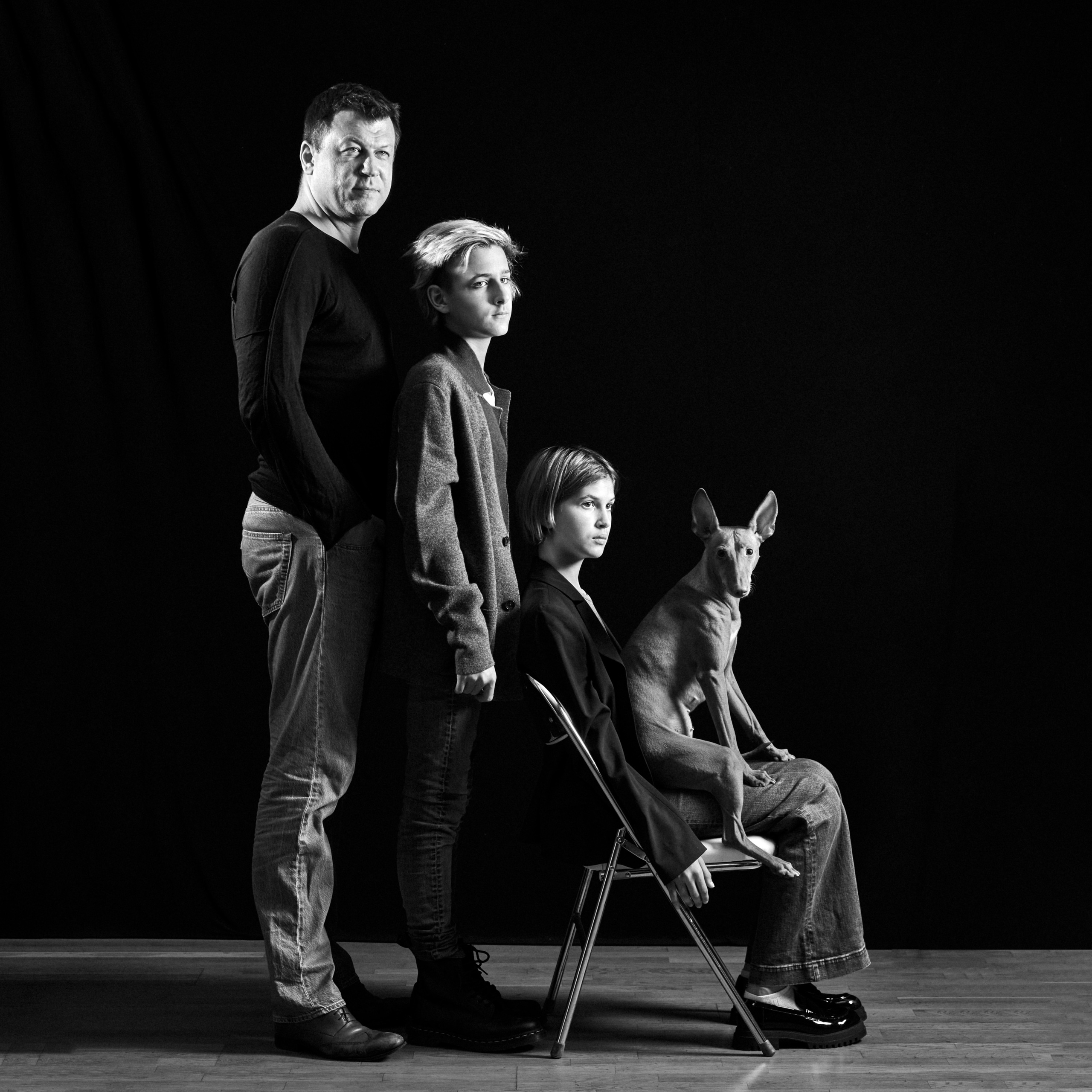 Выставка в Галерее Классической фотографии «У любви четыре лапы». Фотограф Михаил Стенин