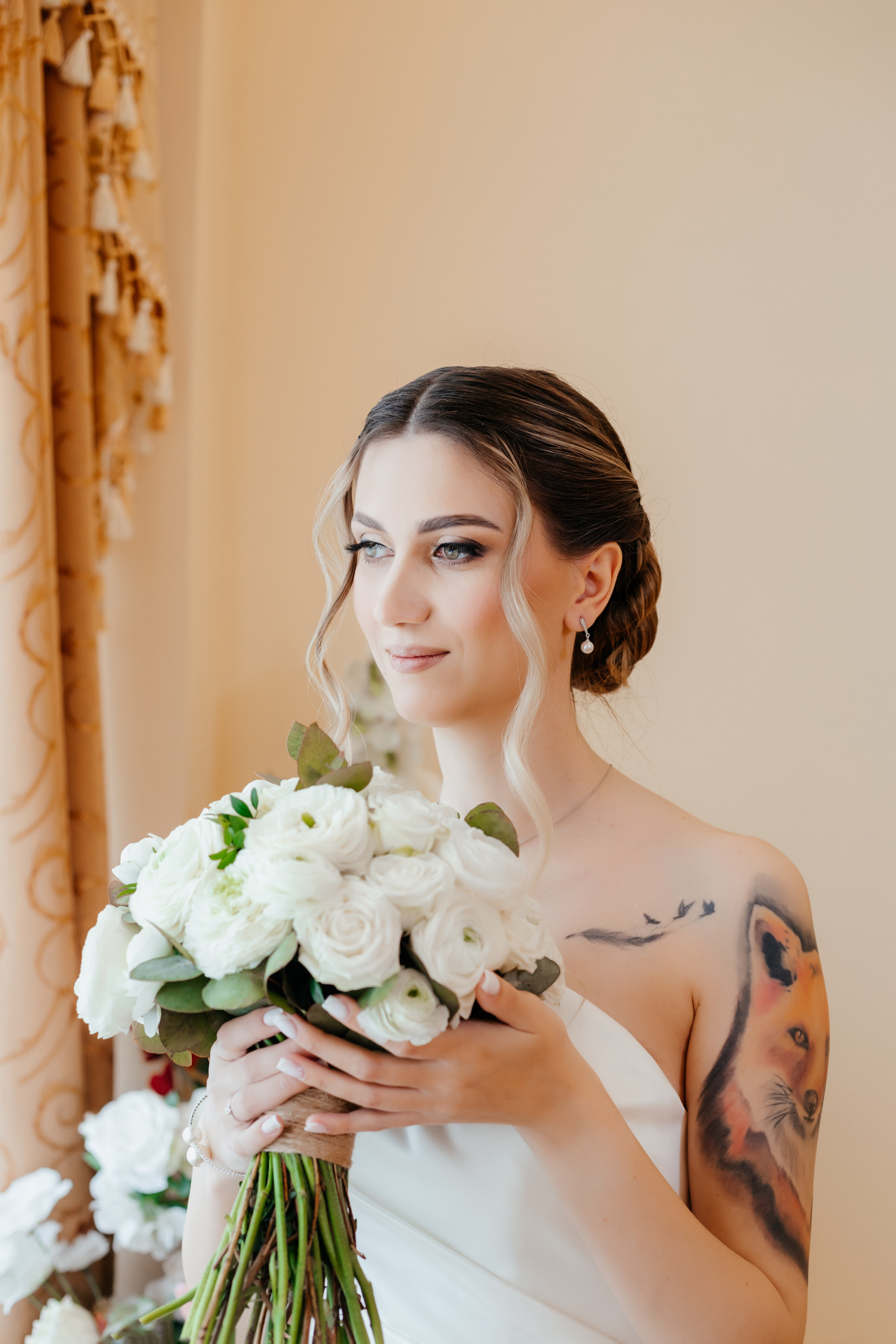 Фото невесты в ЗАГСе станицы Новопокровской