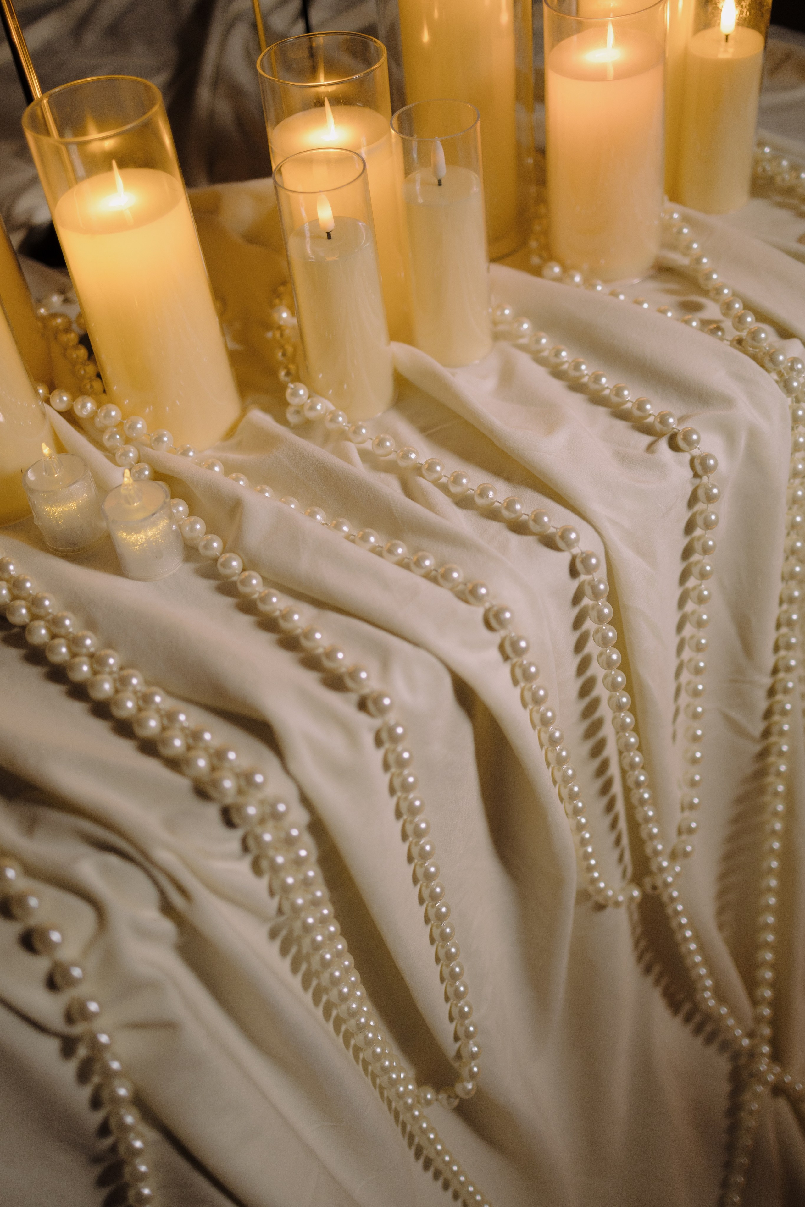 «Свечи и чувства». Азамат Рзабаев