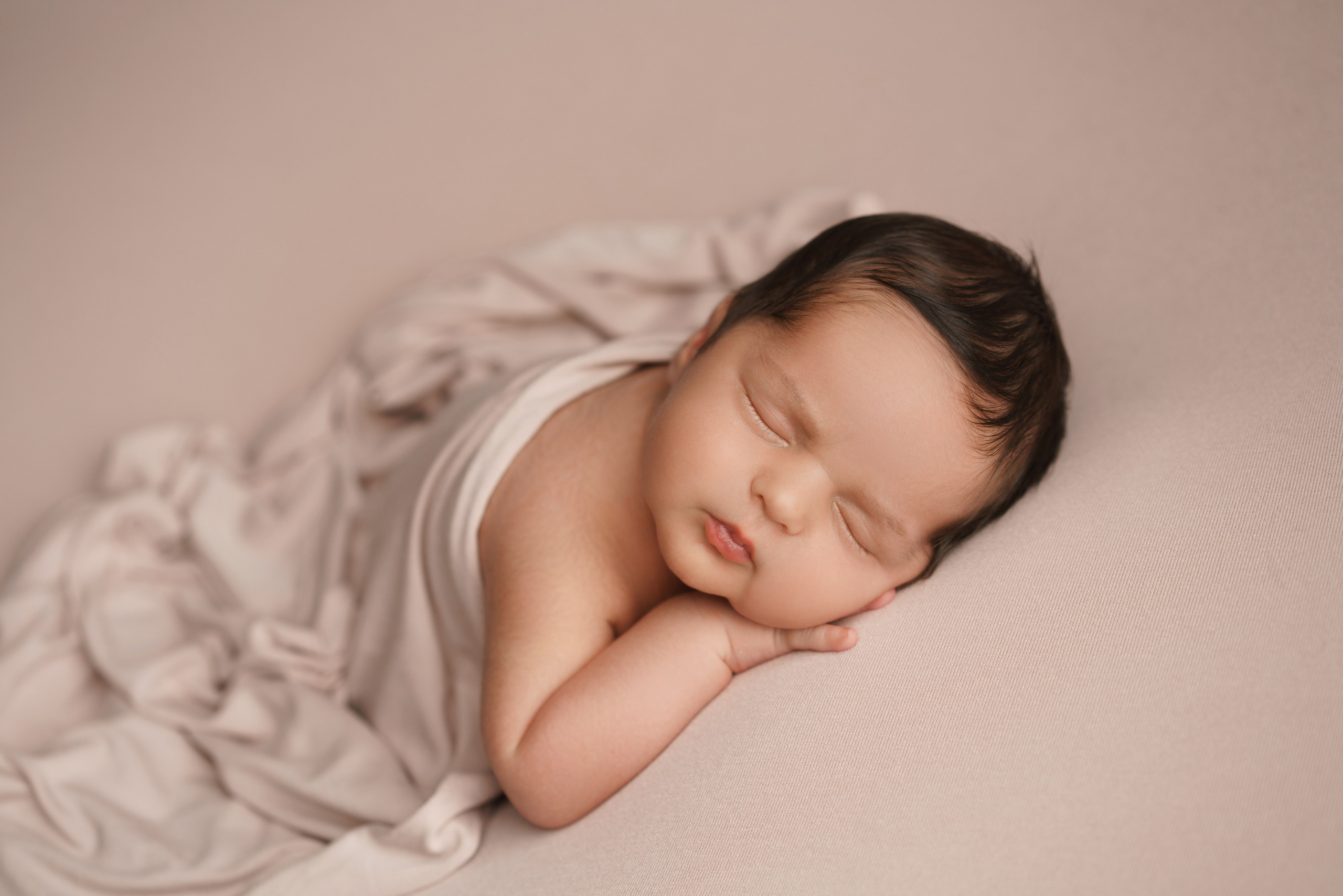 Фотосессия новорожденных | Галерея трогательных кадров малышей в стиле newborn. Фотосессия новорожденных в Москве и Московской области | Профессиональный фотограф newborn — Татьяна Иванова