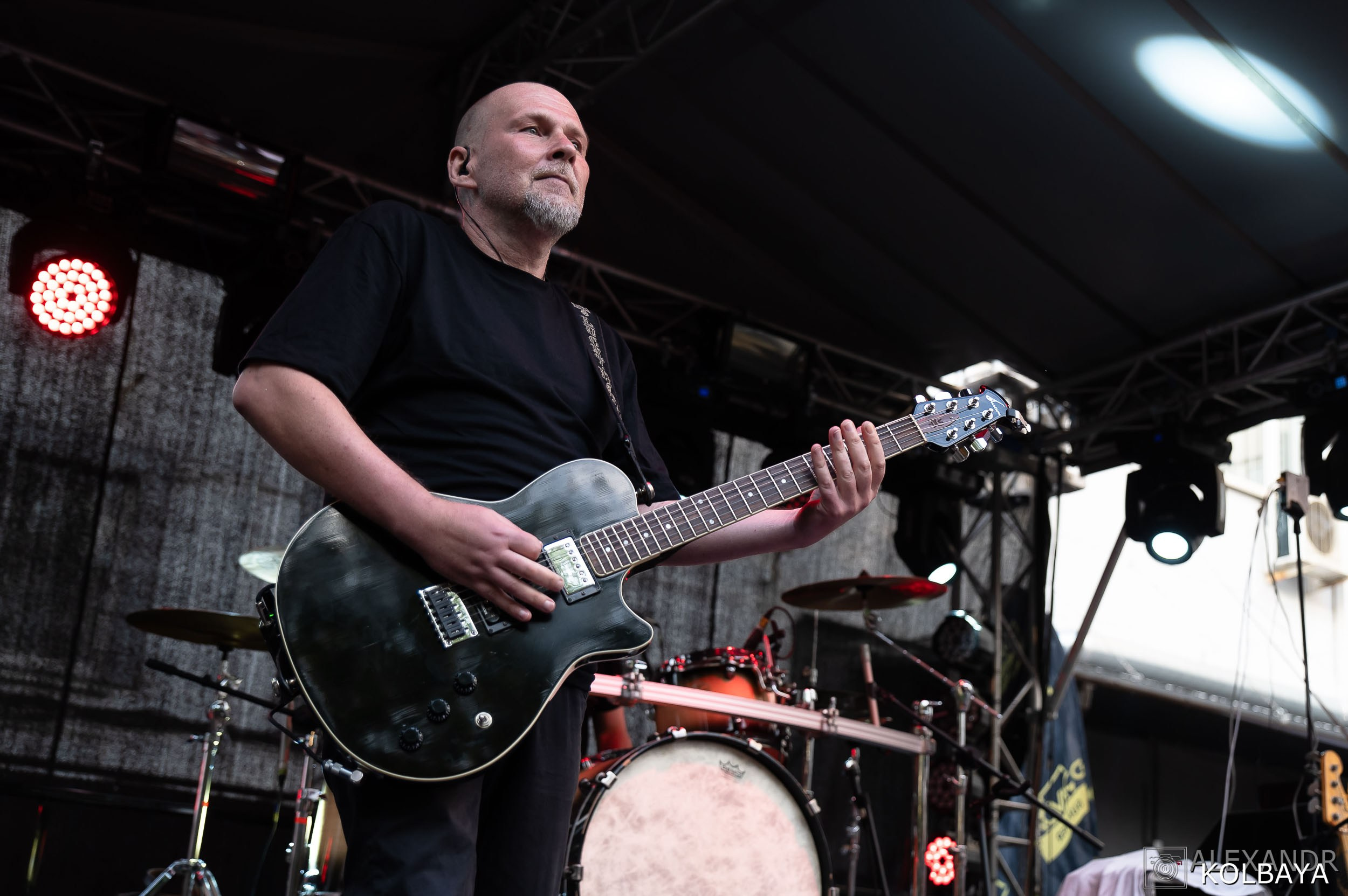 Фоторепортаж с мэшап концерта группы Черный Обелиск 4 июля 2024 года. Концертный и театральный репортажный фотограф в Москве Александр Колбая