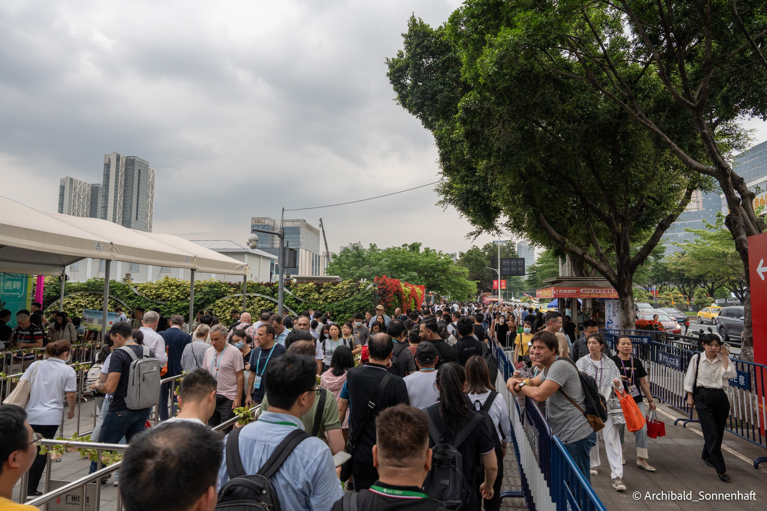 Short trip to Canton fair. Photographer in Guangzhou, China. Archibald Sonnenhaft