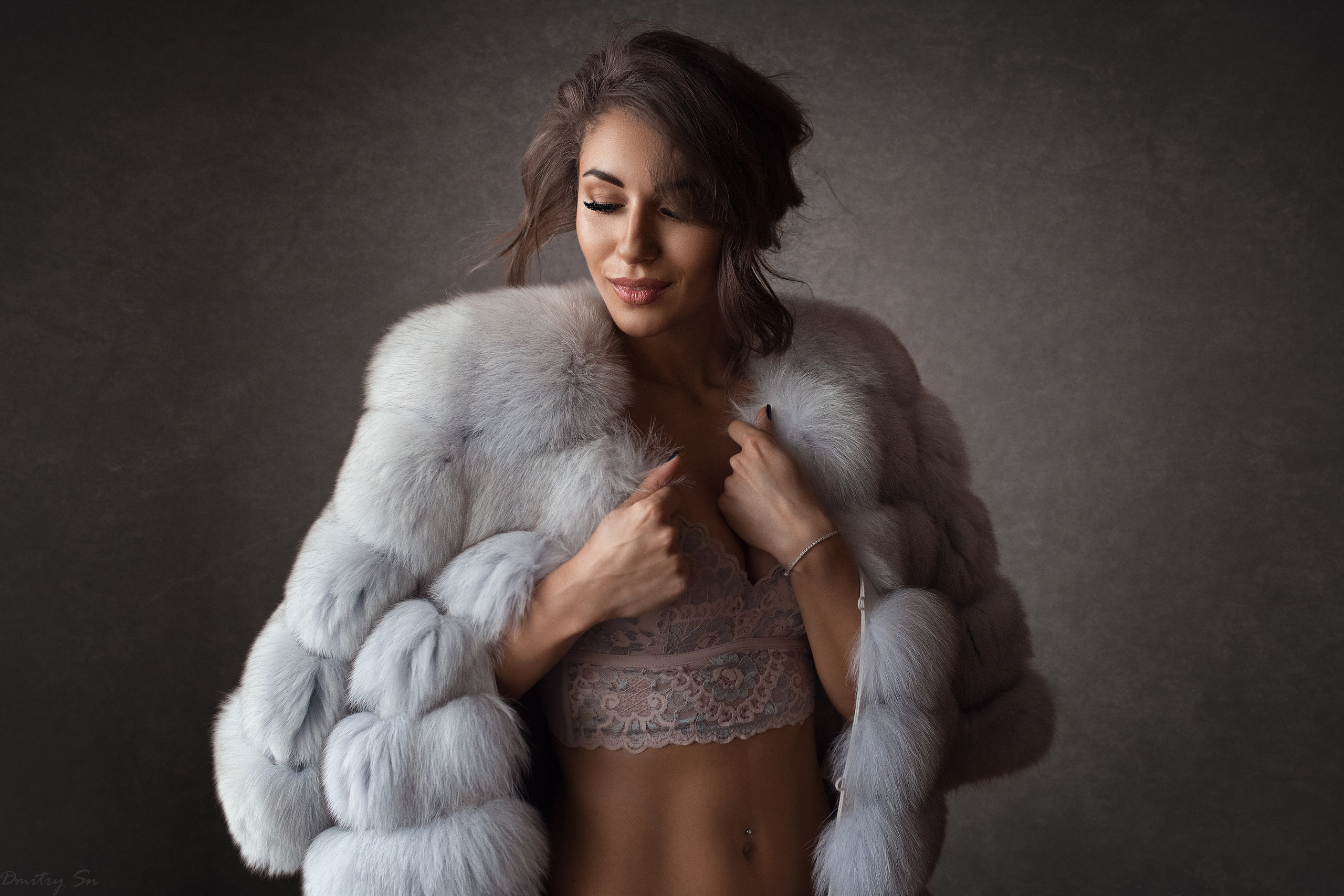 Фотосет у окна с Дарьей для «себя»