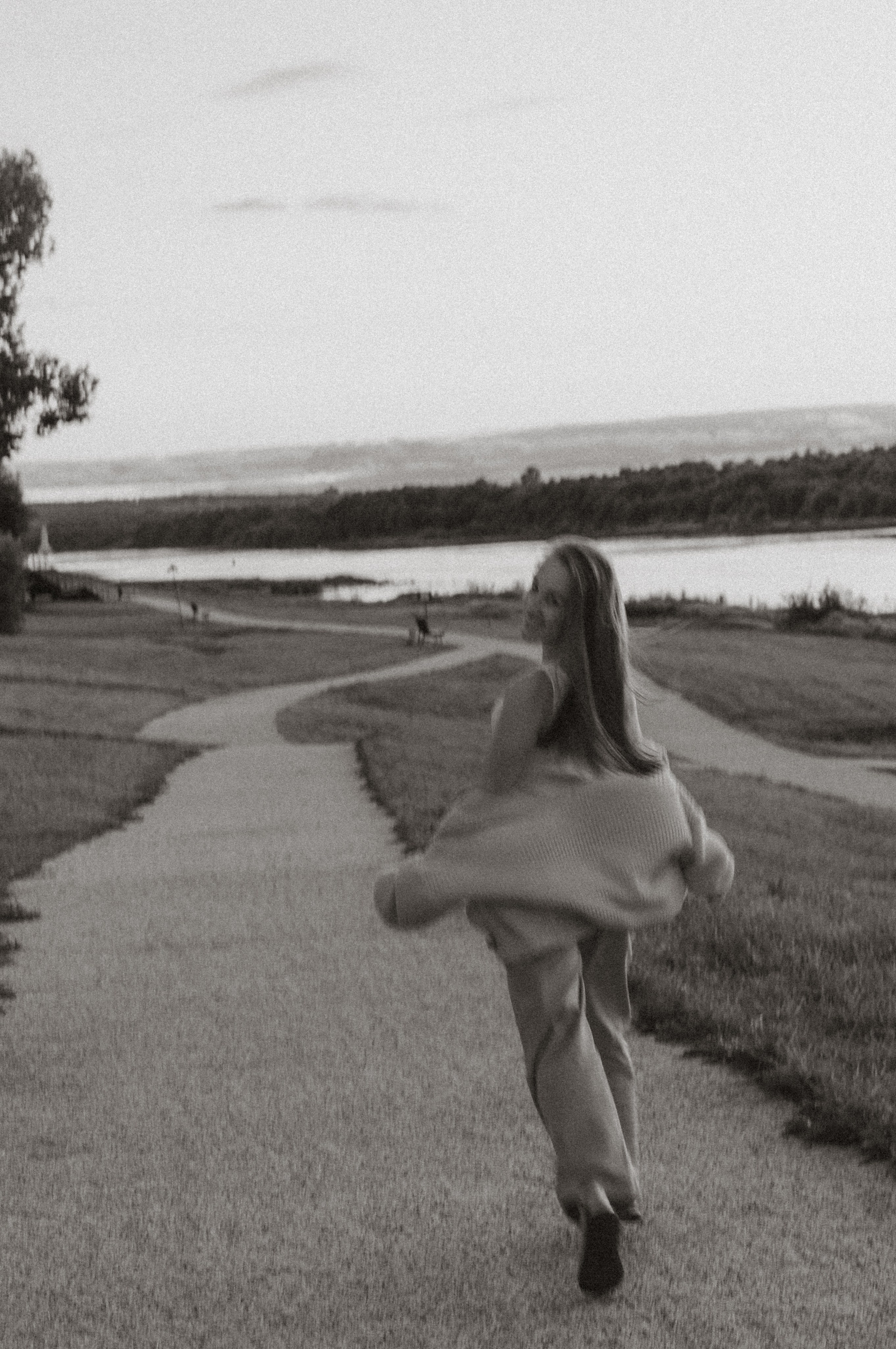 Катя. Индивидуальная фотосессия на набережной. Юлия Левада Семейный и женский фотограф