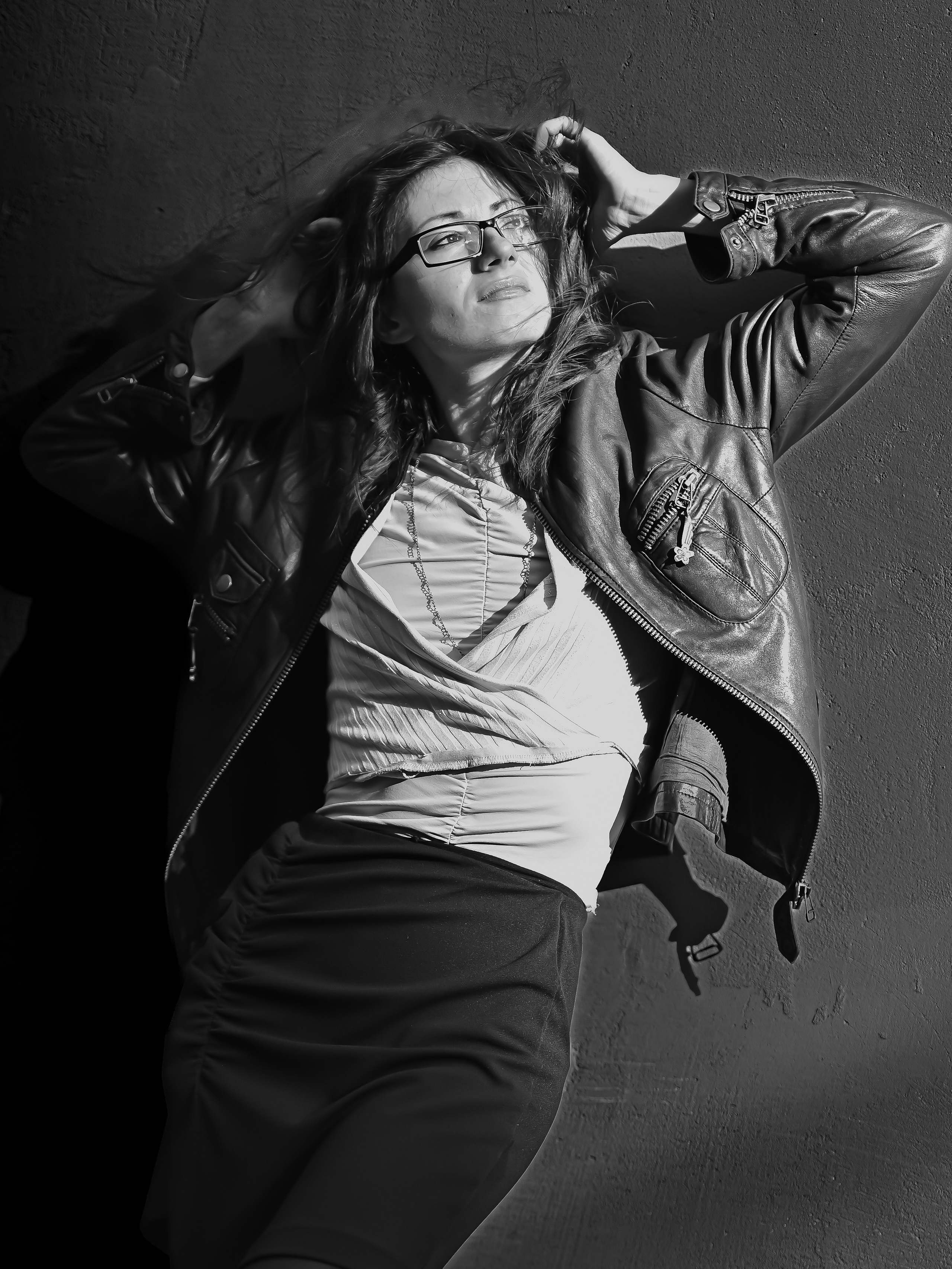 Весна на Красном Октябре ч_б. Портретный фотограф в Москве Сергей Чудов