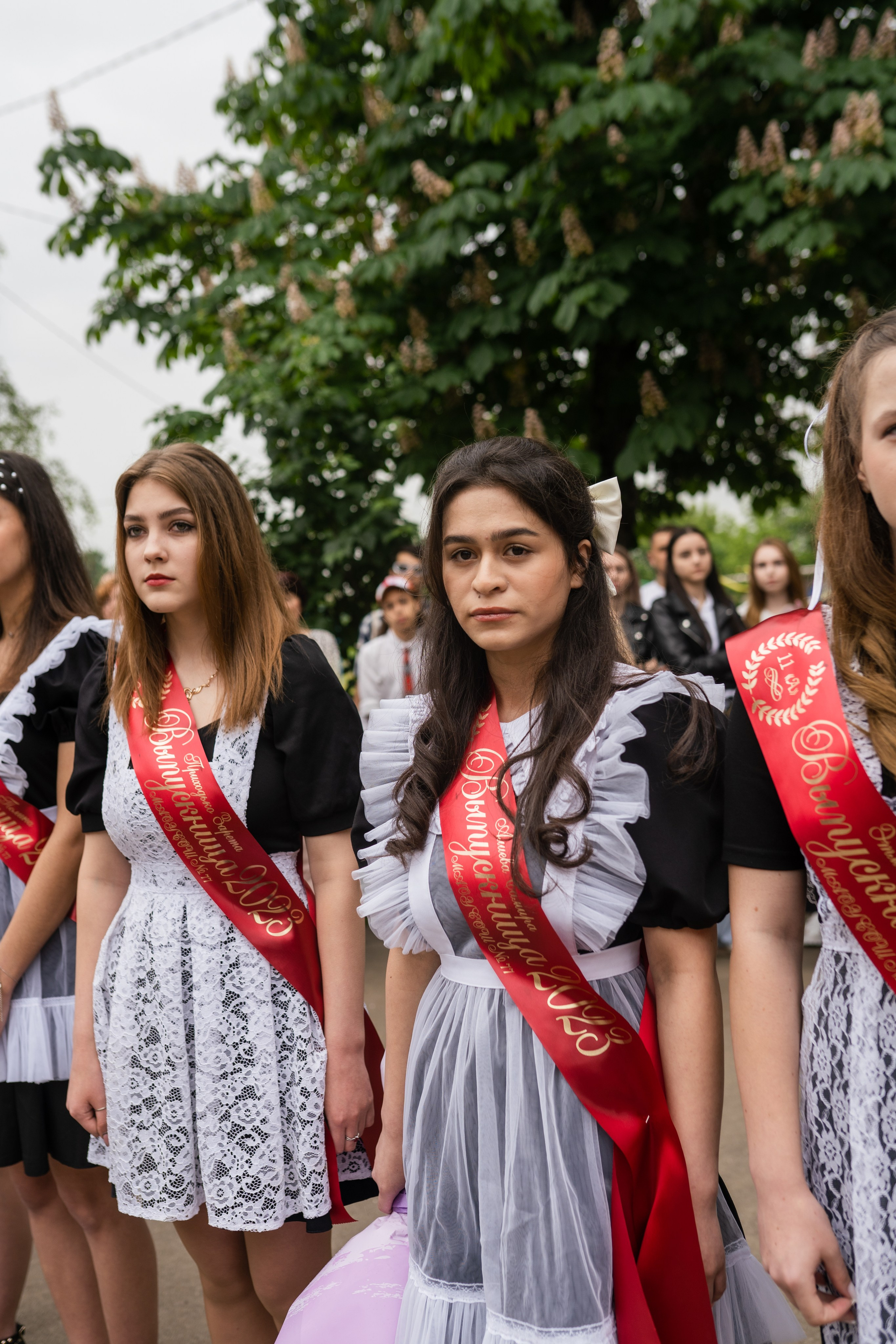 Последний звонок (СШ 77). Выпускные альбомы «Поколение» в городе Краснодар