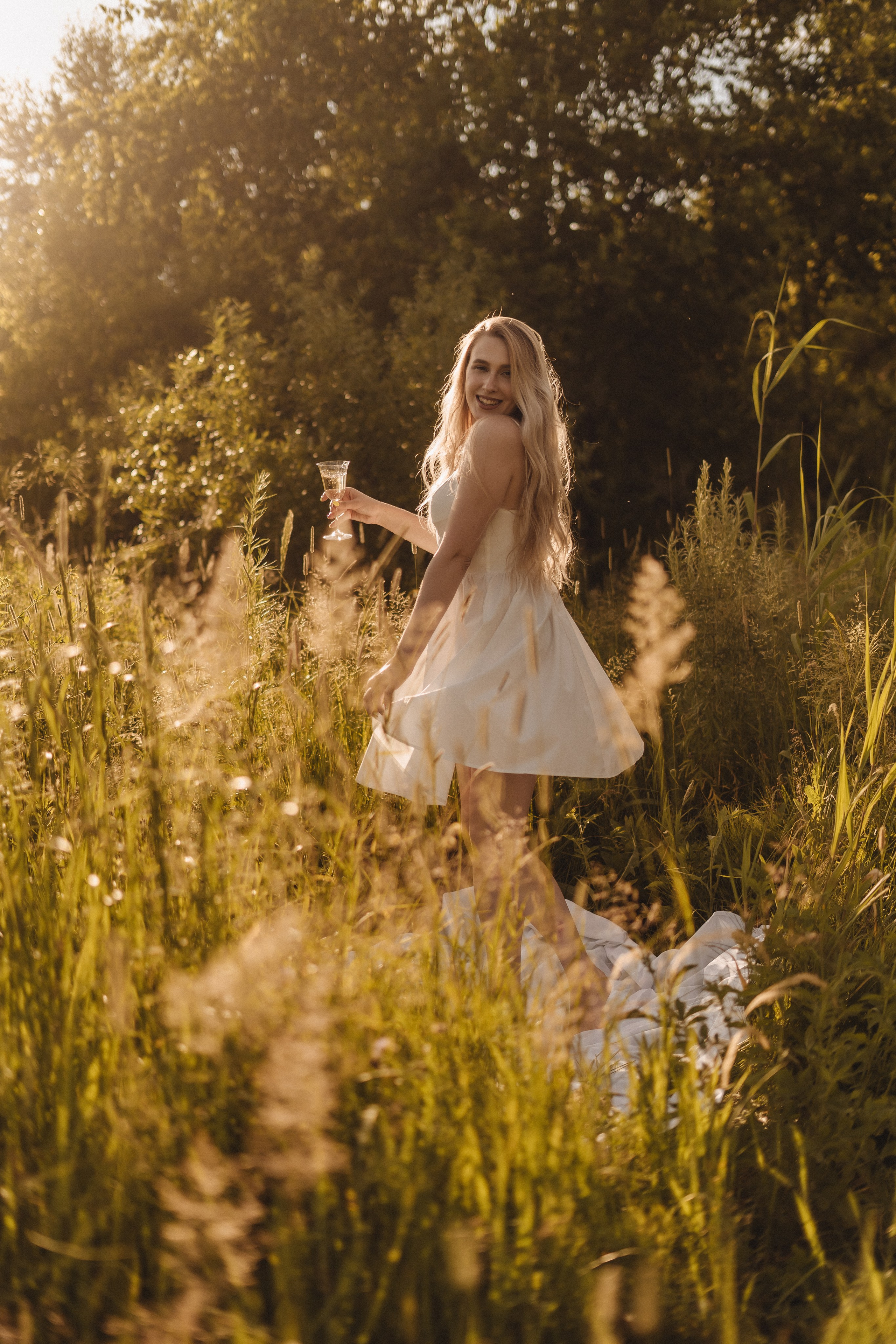 Яркая девушка и теплое лето. Фотограф сахалин