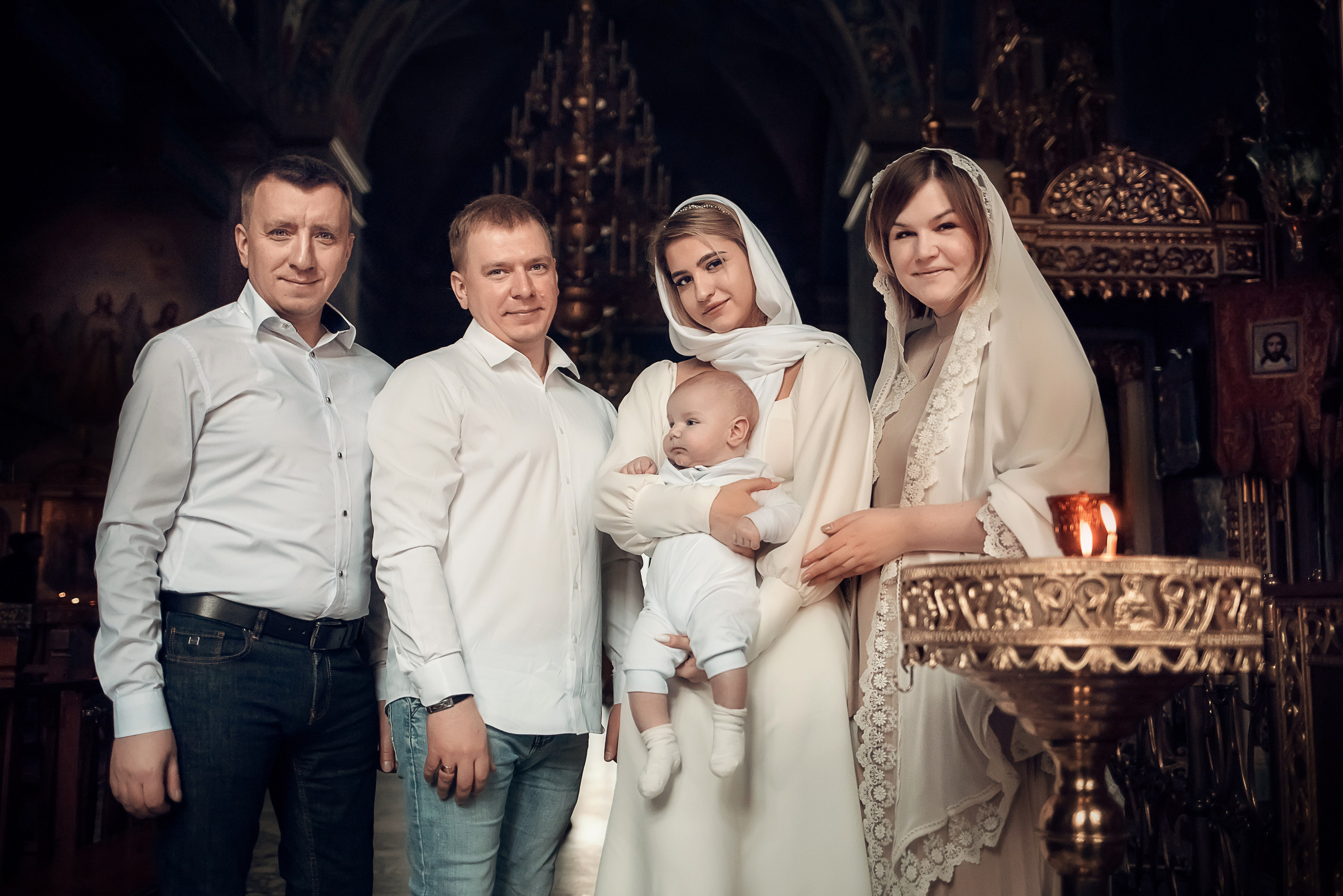 Съемка крещения ребенка в храме Воскресения Словущего