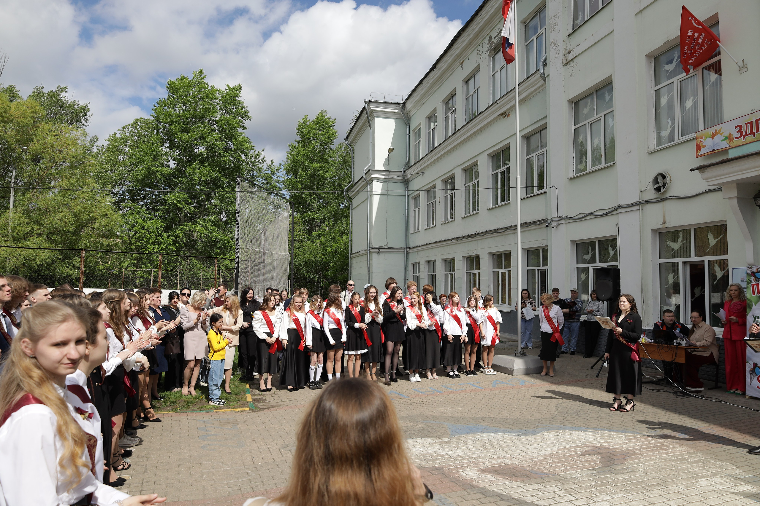 Последний звонок. Фотограф Надршина Лилия