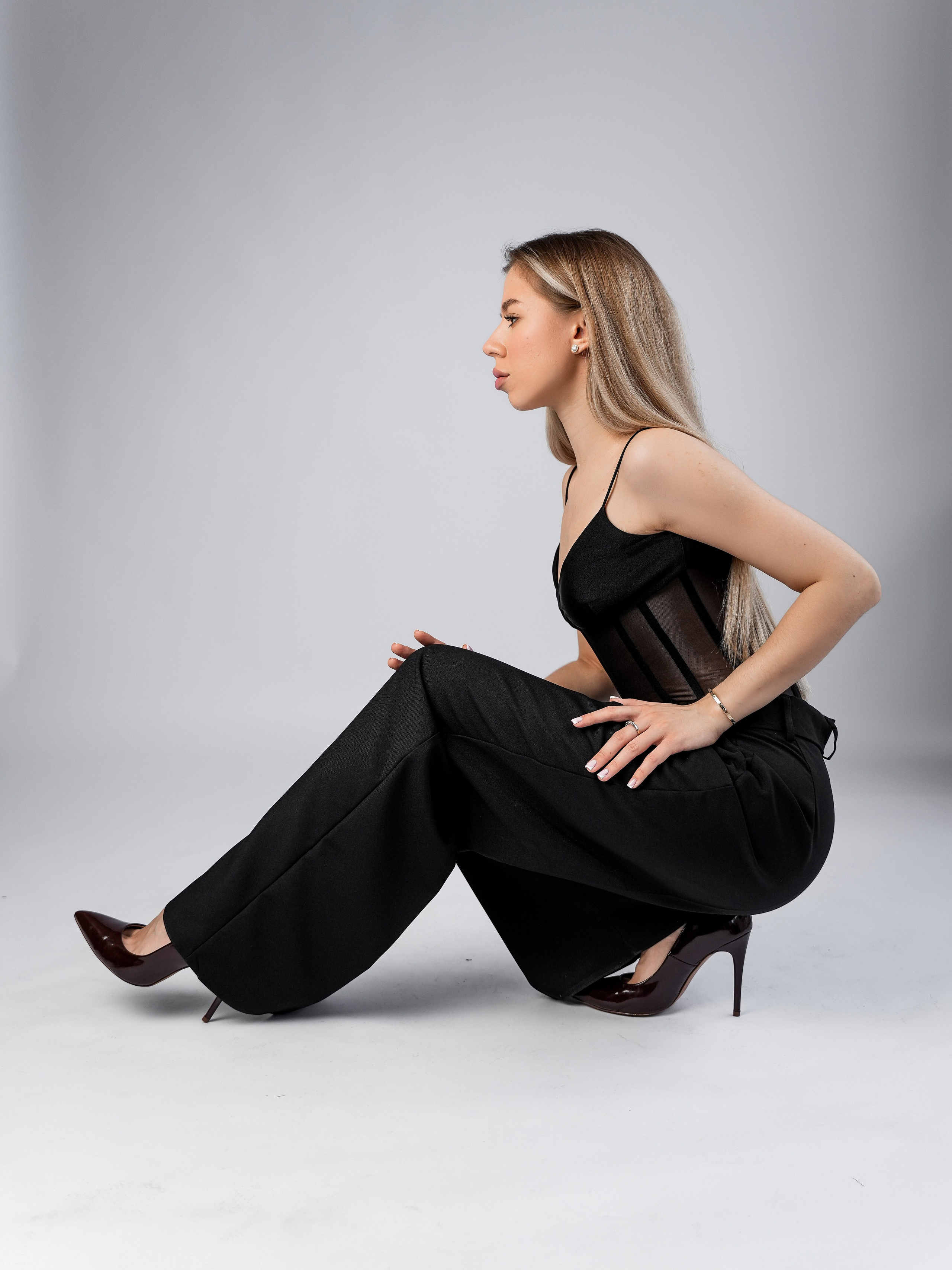 Съёмка брюк для wildberries. Фотограф в Смоленске Ольга Давыдова