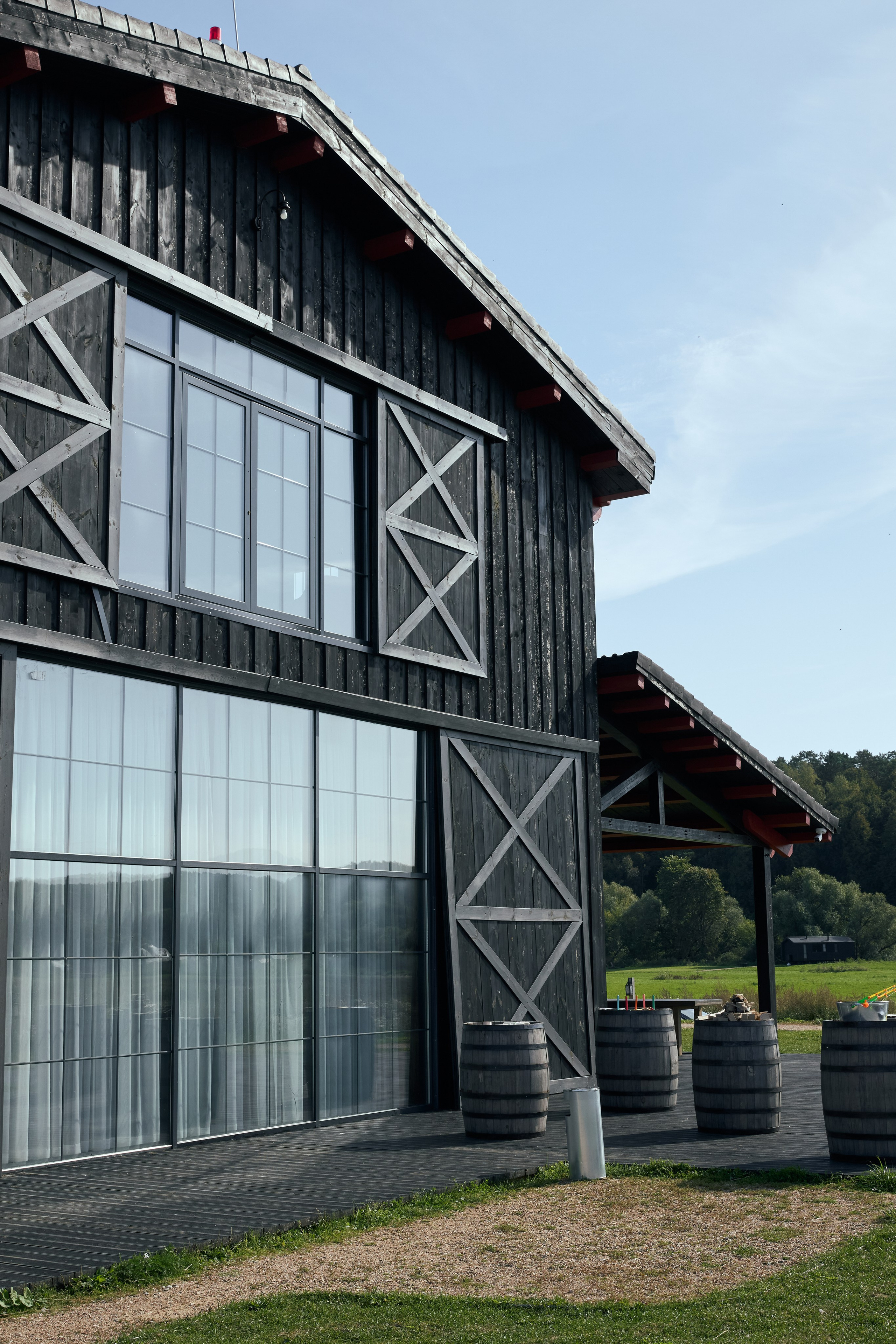 I & E. Anastasia Jes