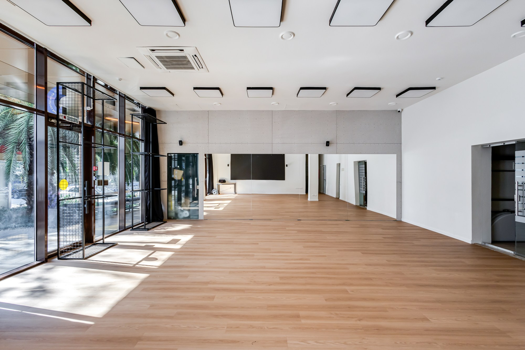 Культурный центр // Spot Gallery X Hhub. Интерьерный фотограф Дмитрий Горелов