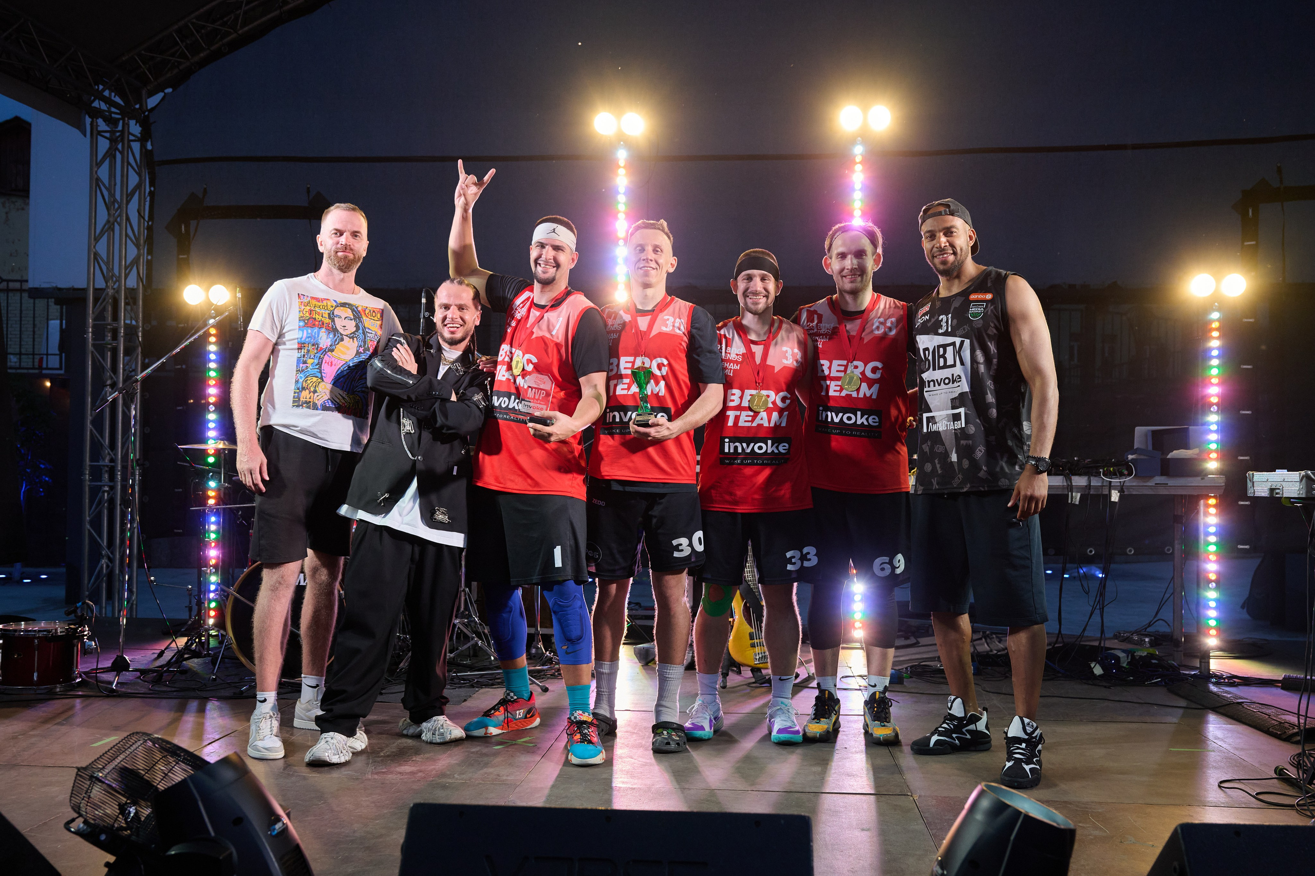 Invoke — Легенды улиц. Фотограф в Москве — Новиков Владислав